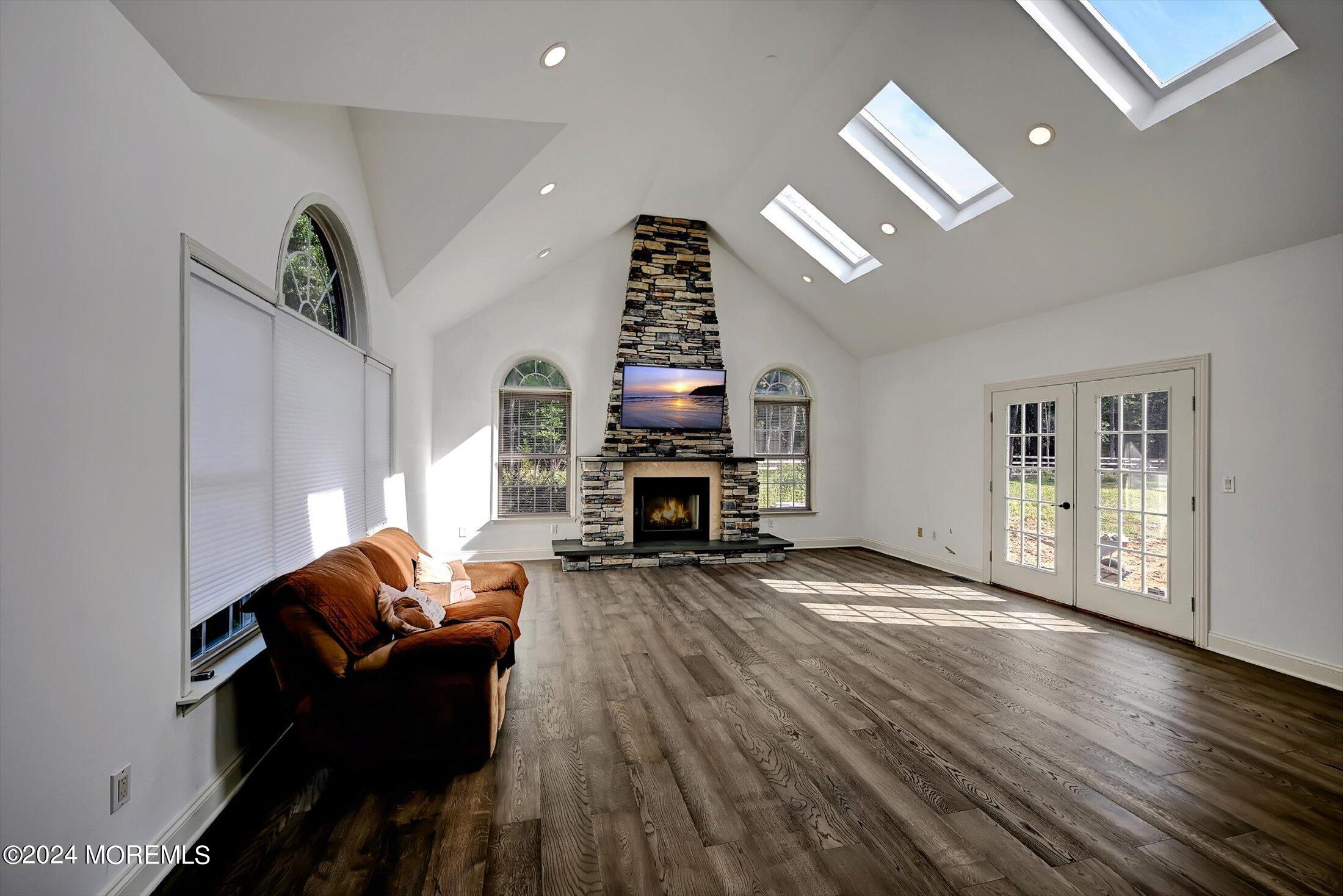 5 Wright Court