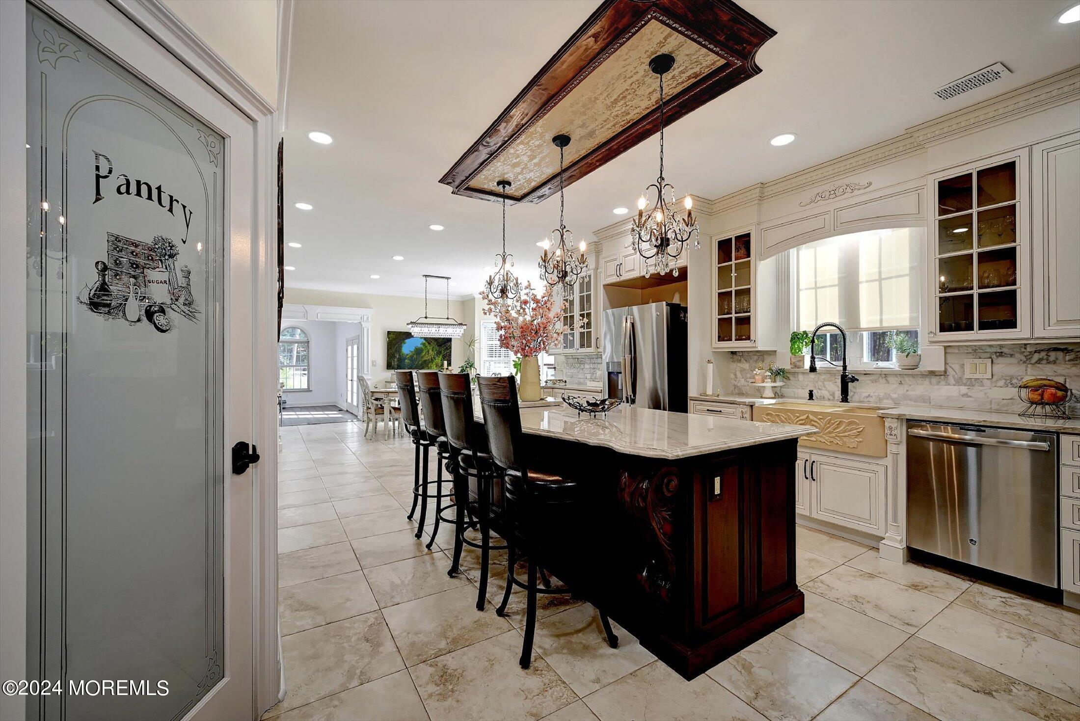 5 Wright Court