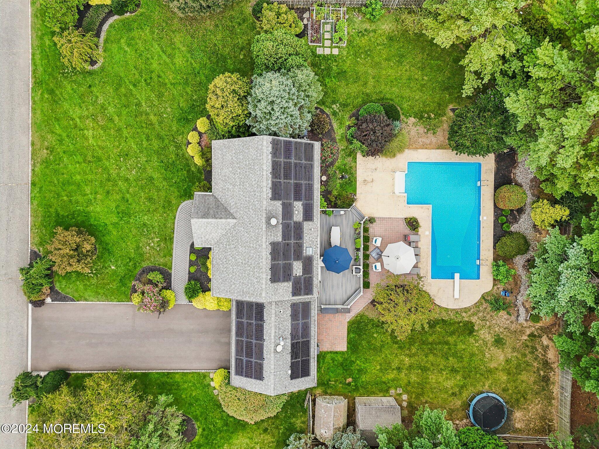 2 Green Meadow Drive