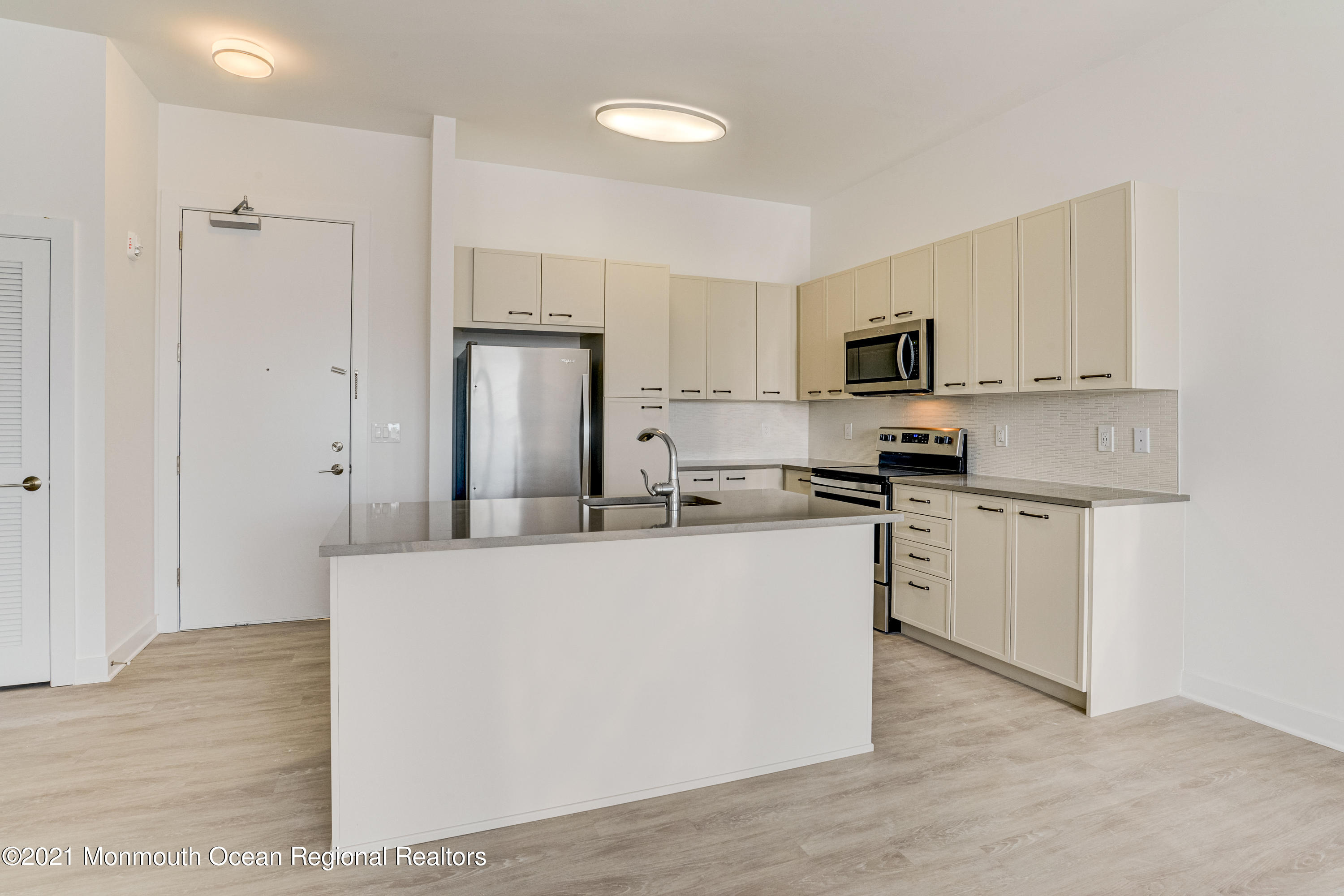 55 W Front Street, 406