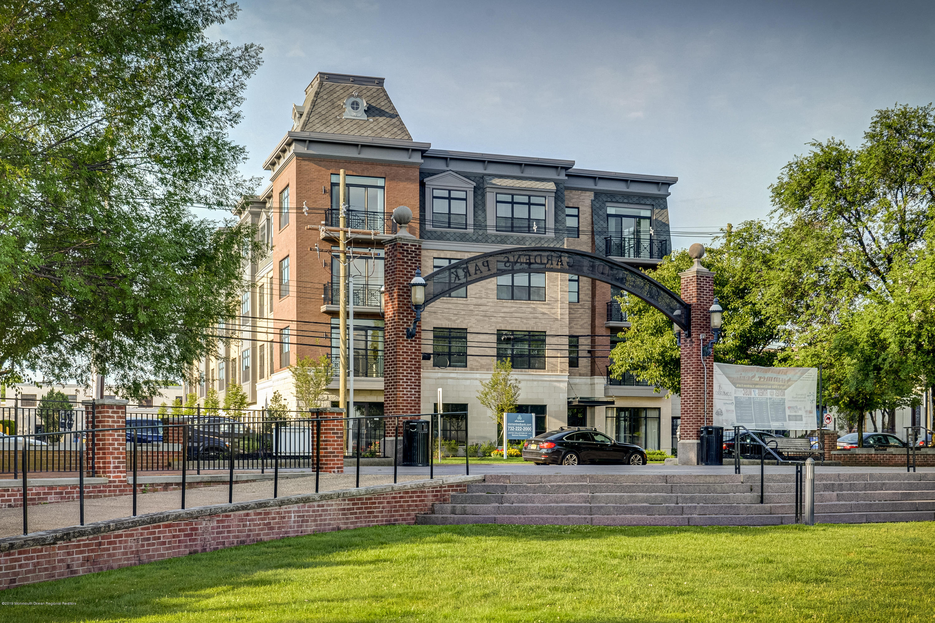 55 W Front Street, 406