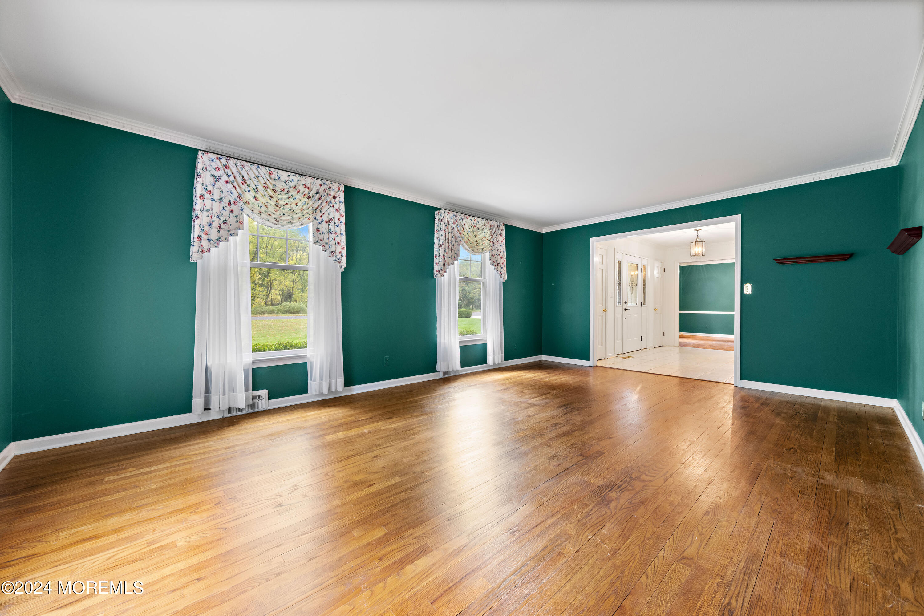 17 Laurelwood Drive