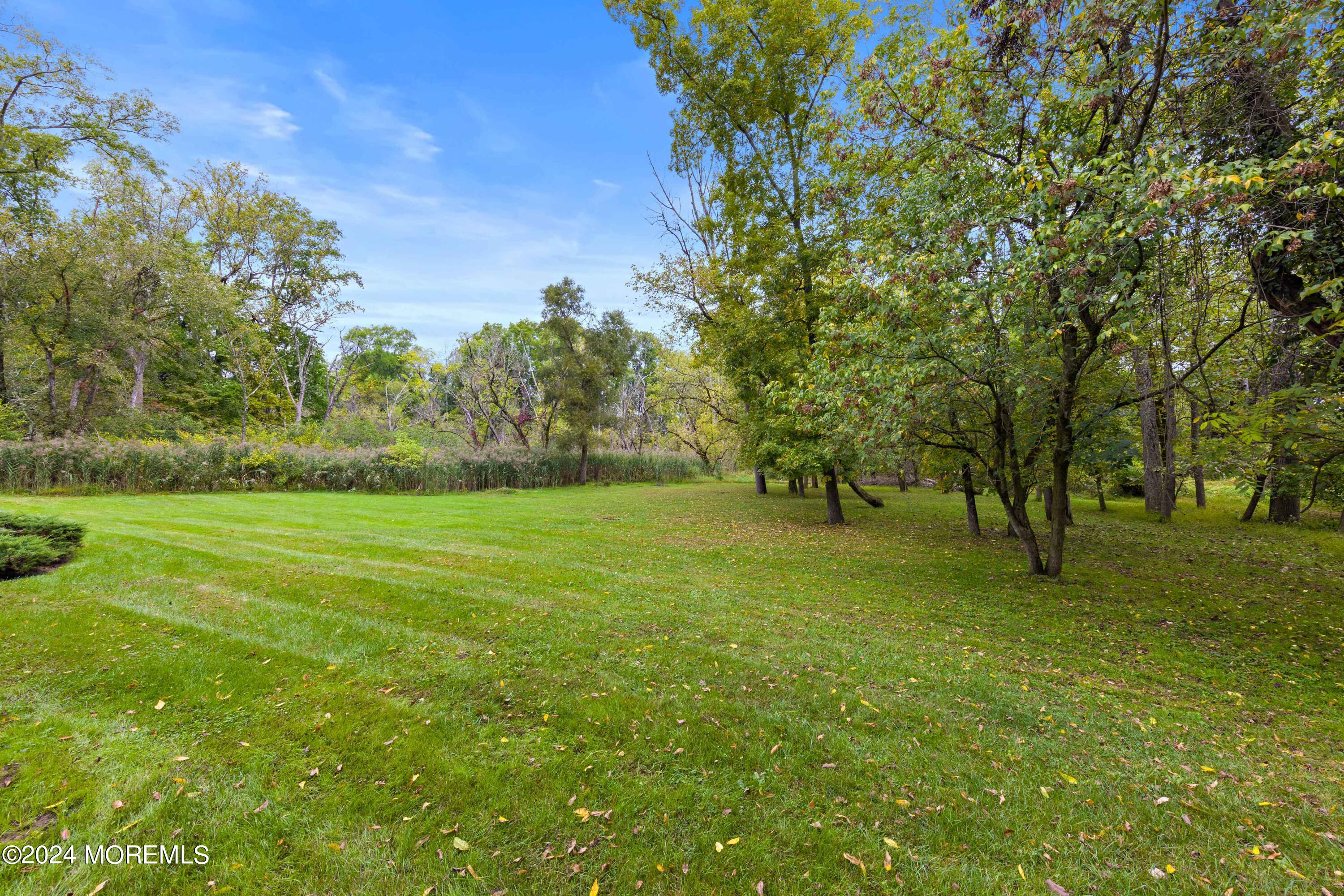 17 Laurelwood Drive