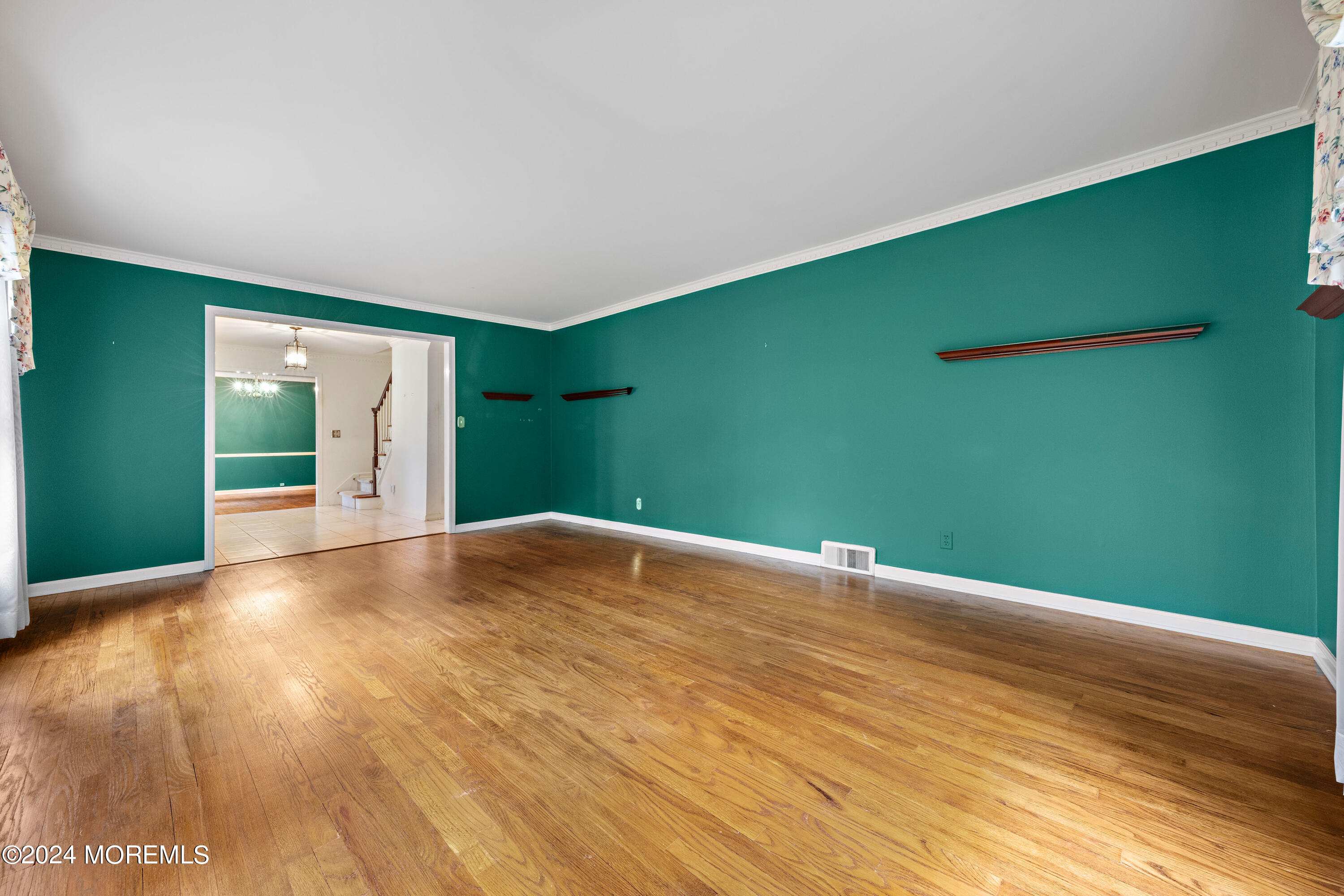 17 Laurelwood Drive