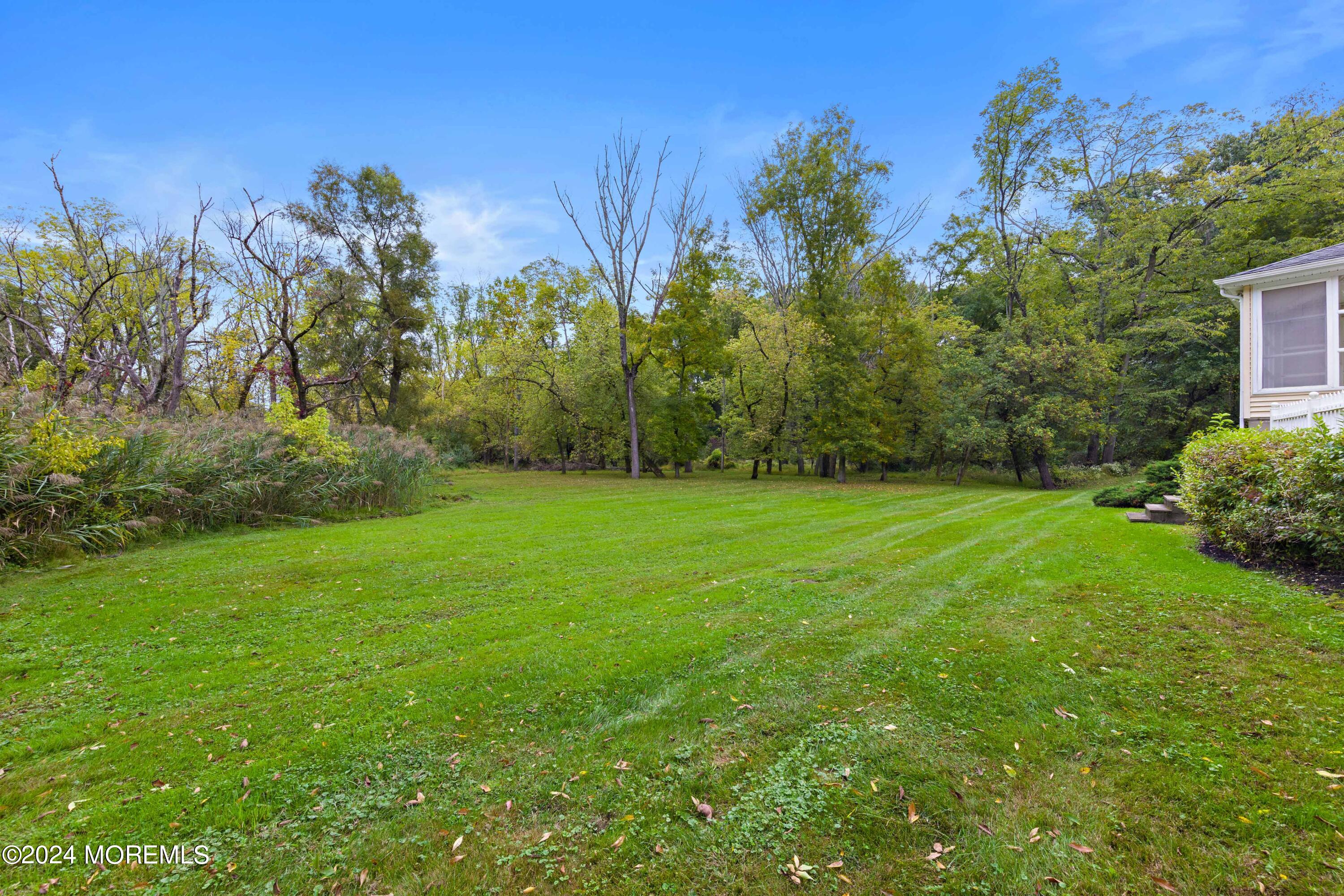 17 Laurelwood Drive