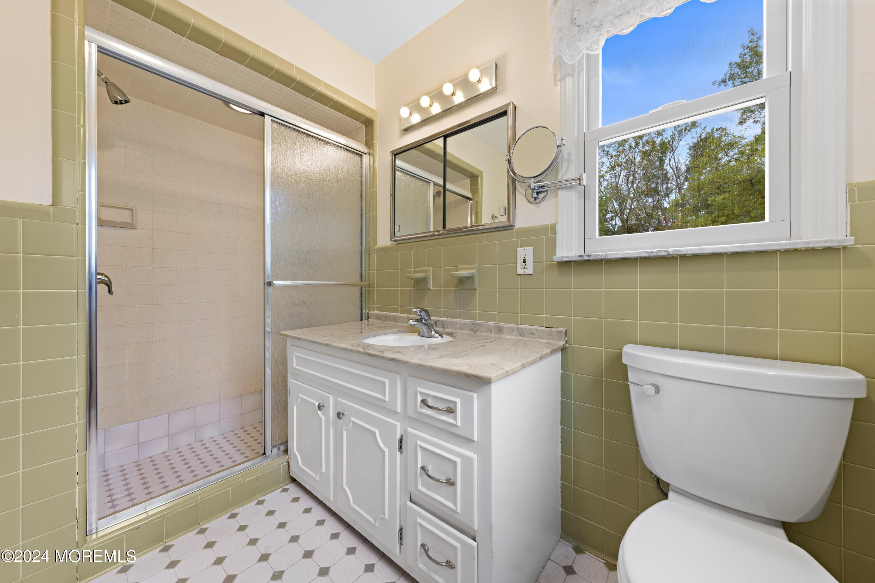 17 Laurelwood Drive
