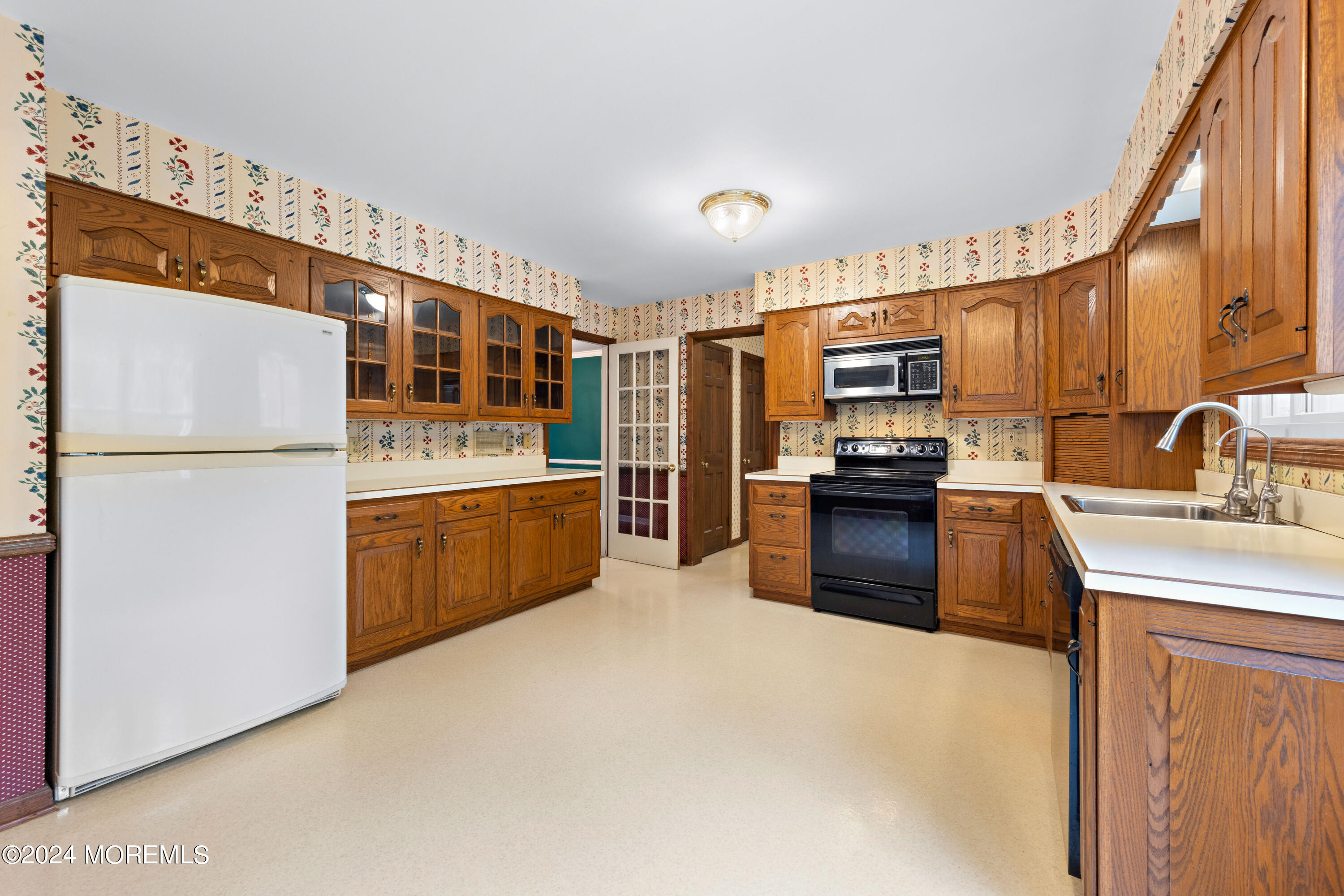 17 Laurelwood Drive