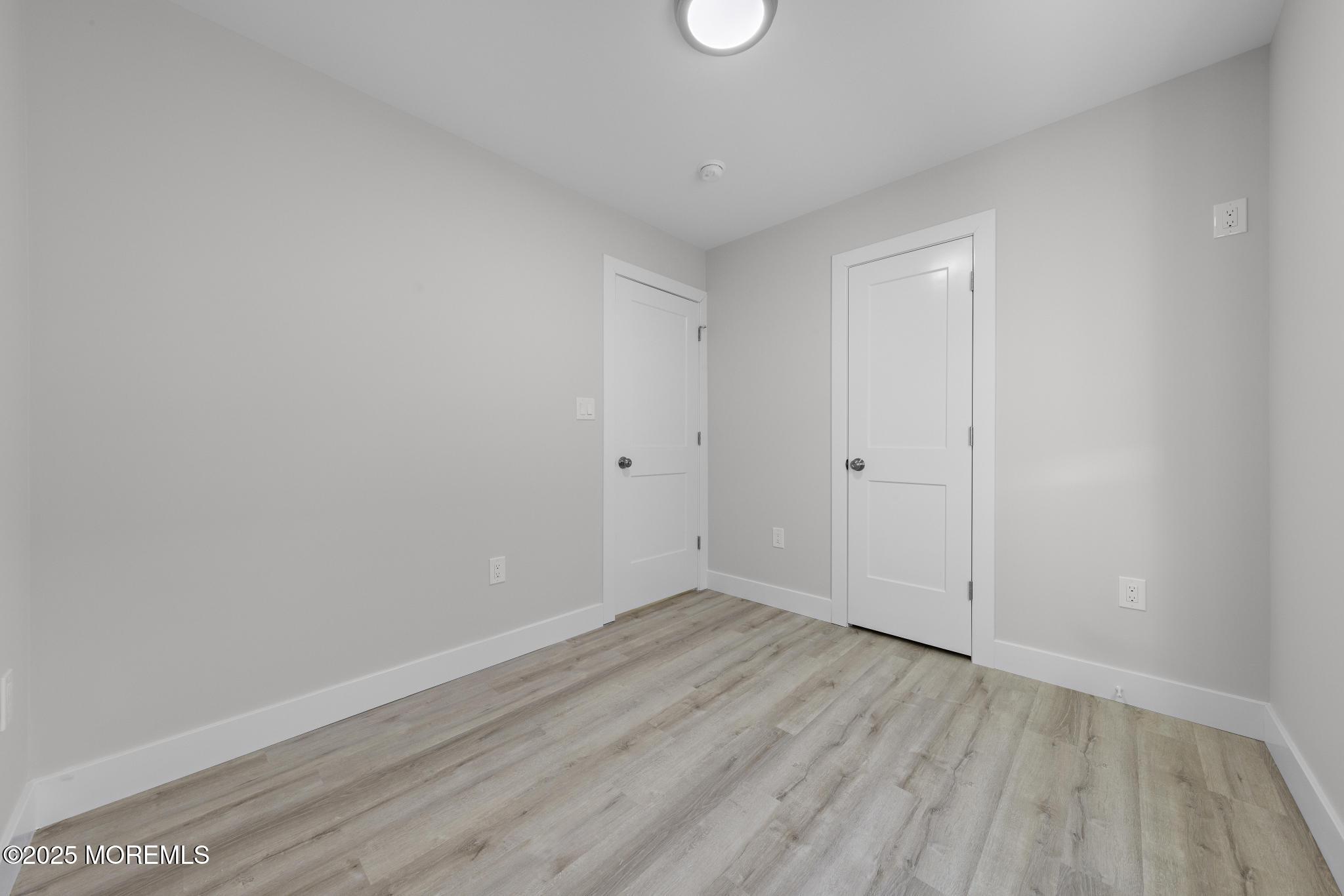 233 Dupont Avenue, 1