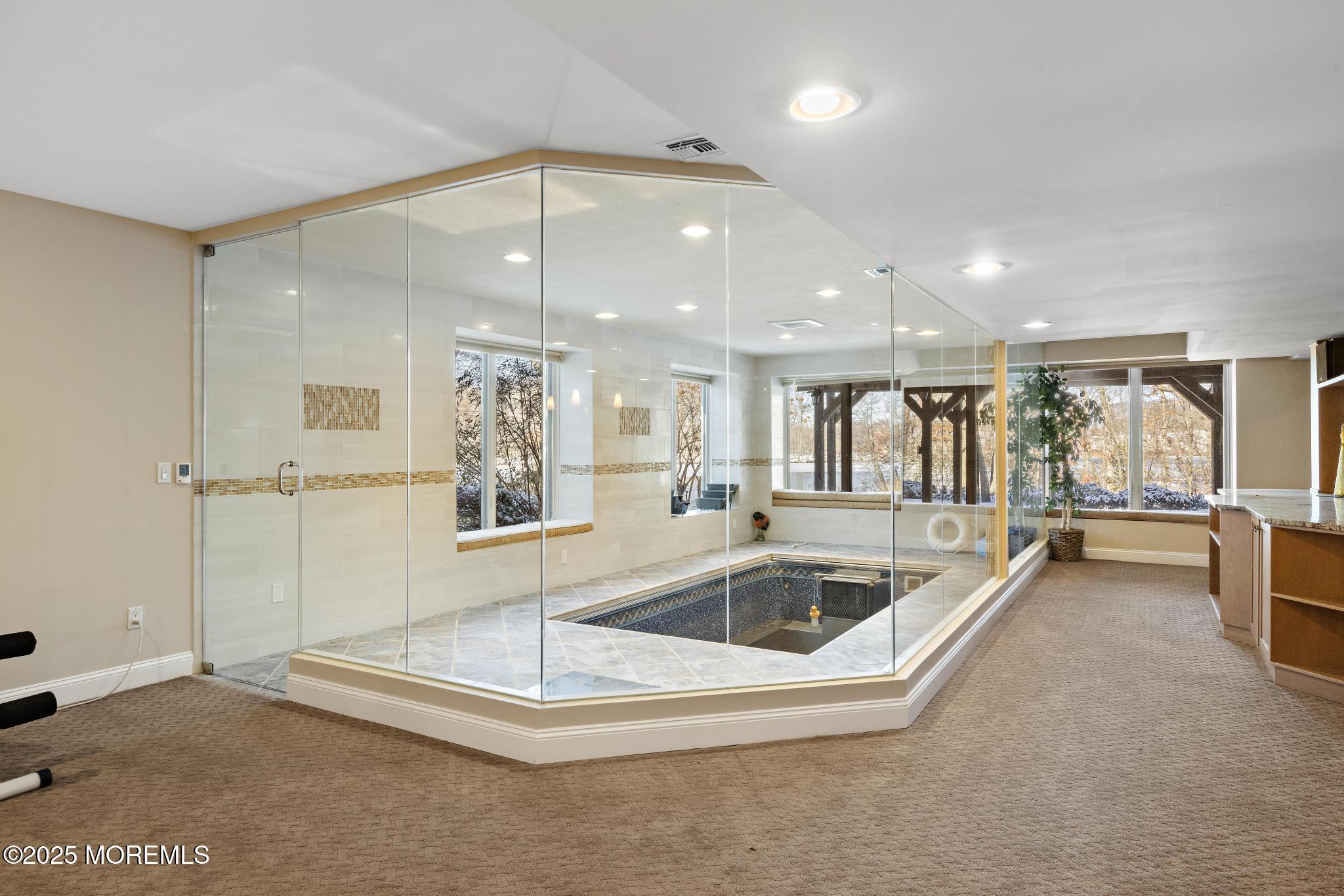 307 Lakeside Avenue