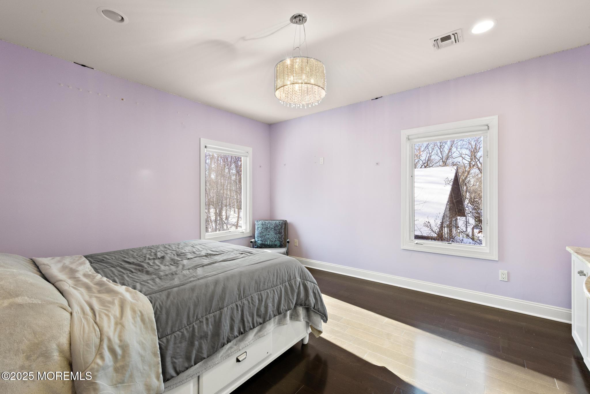 307 Lakeside Avenue