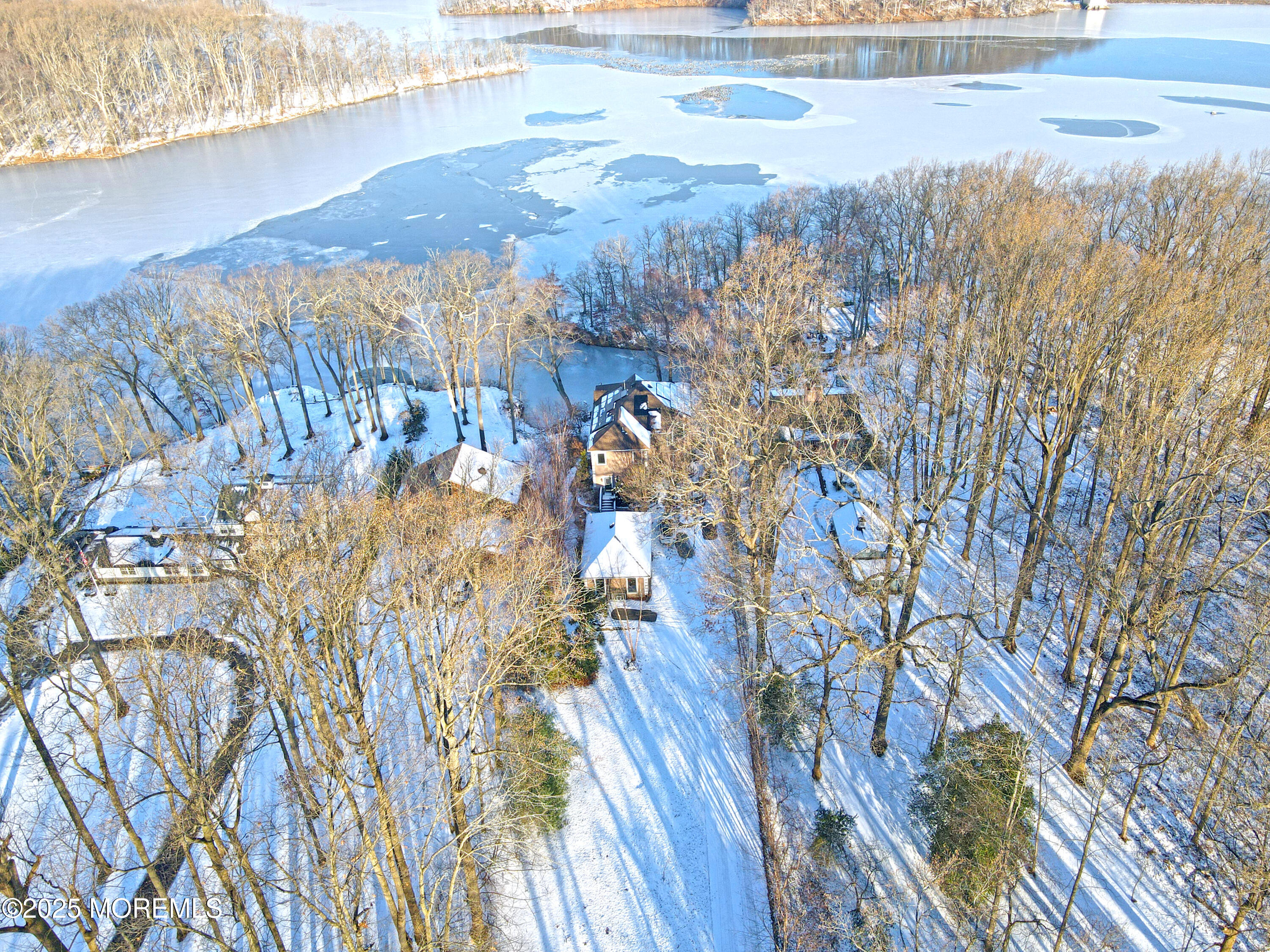 307 Lakeside Avenue