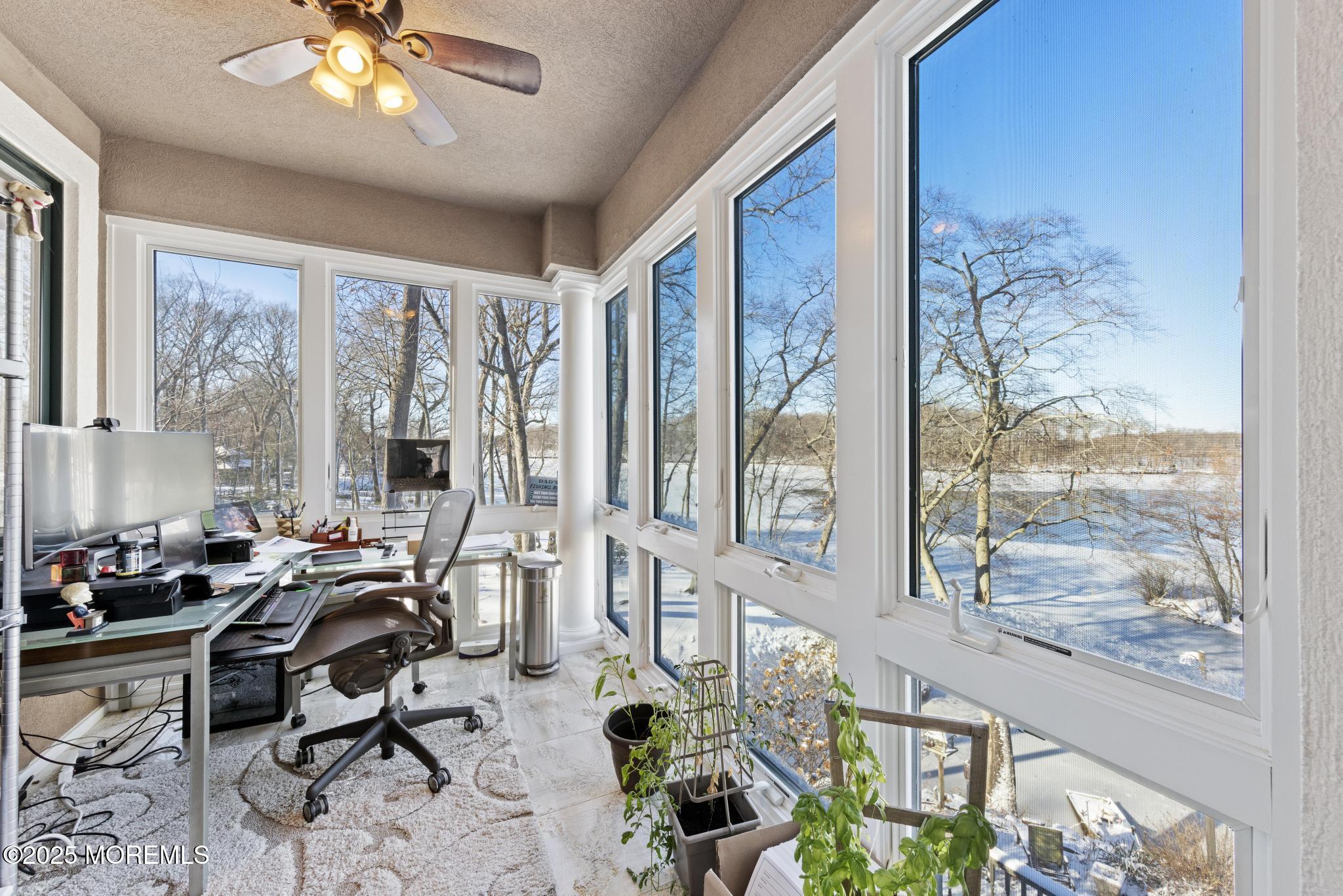 307 Lakeside Avenue