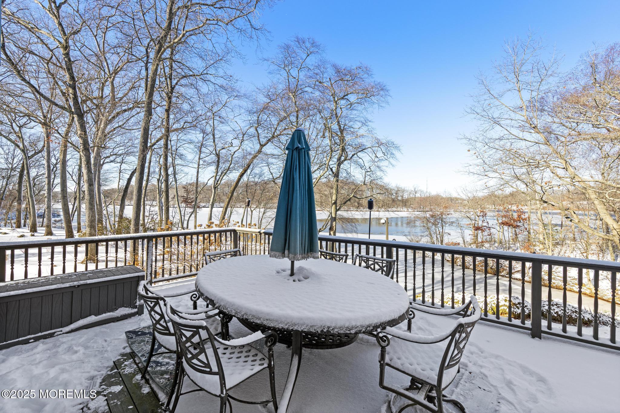 307 Lakeside Avenue
