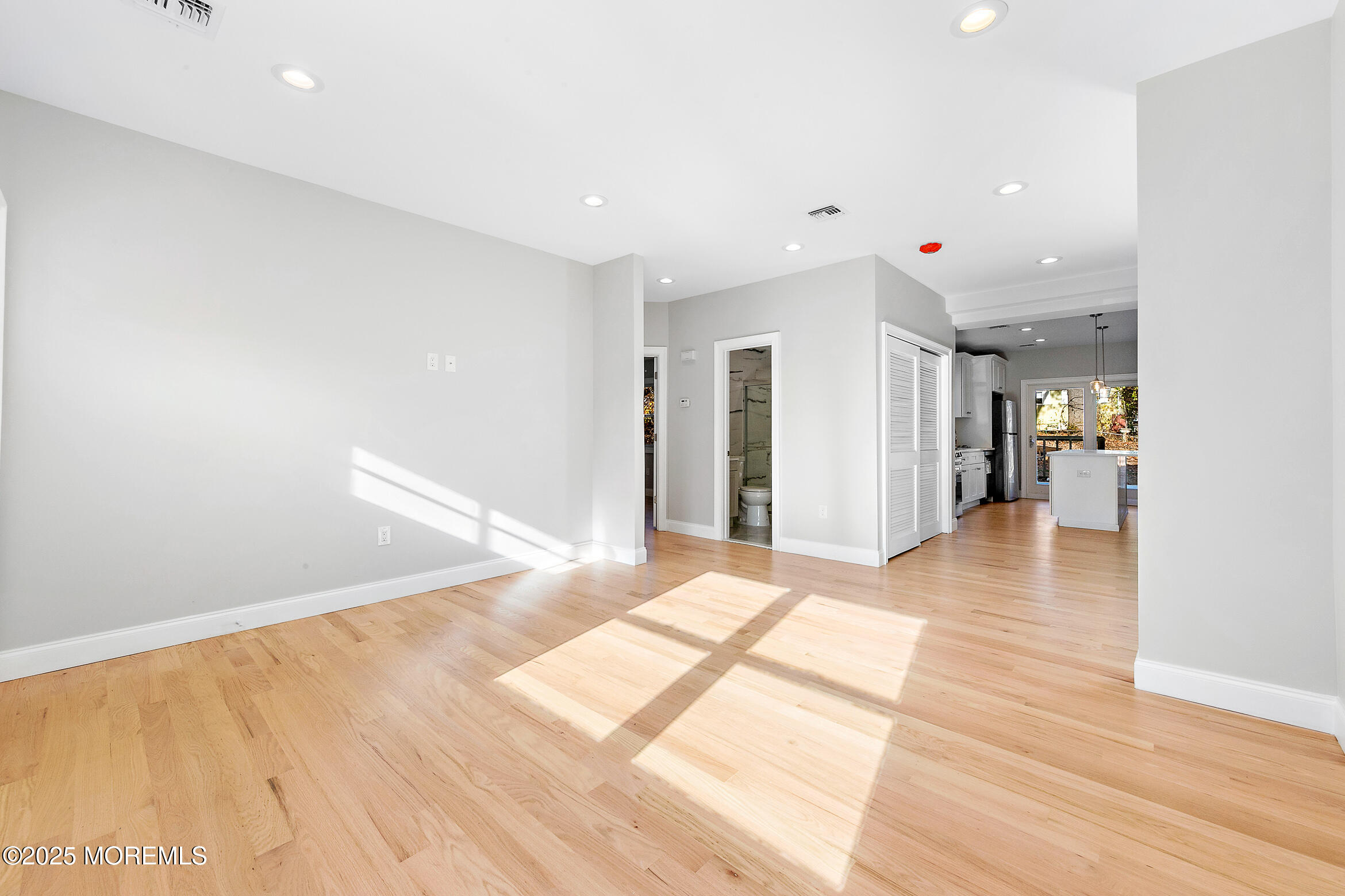 509 Middle Lane