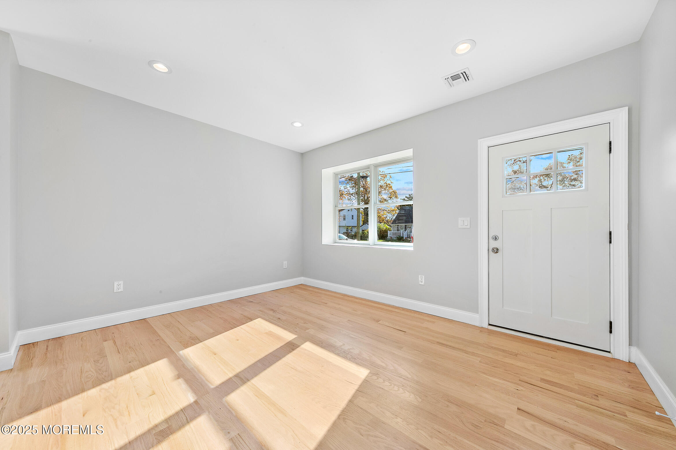 509 Middle Lane