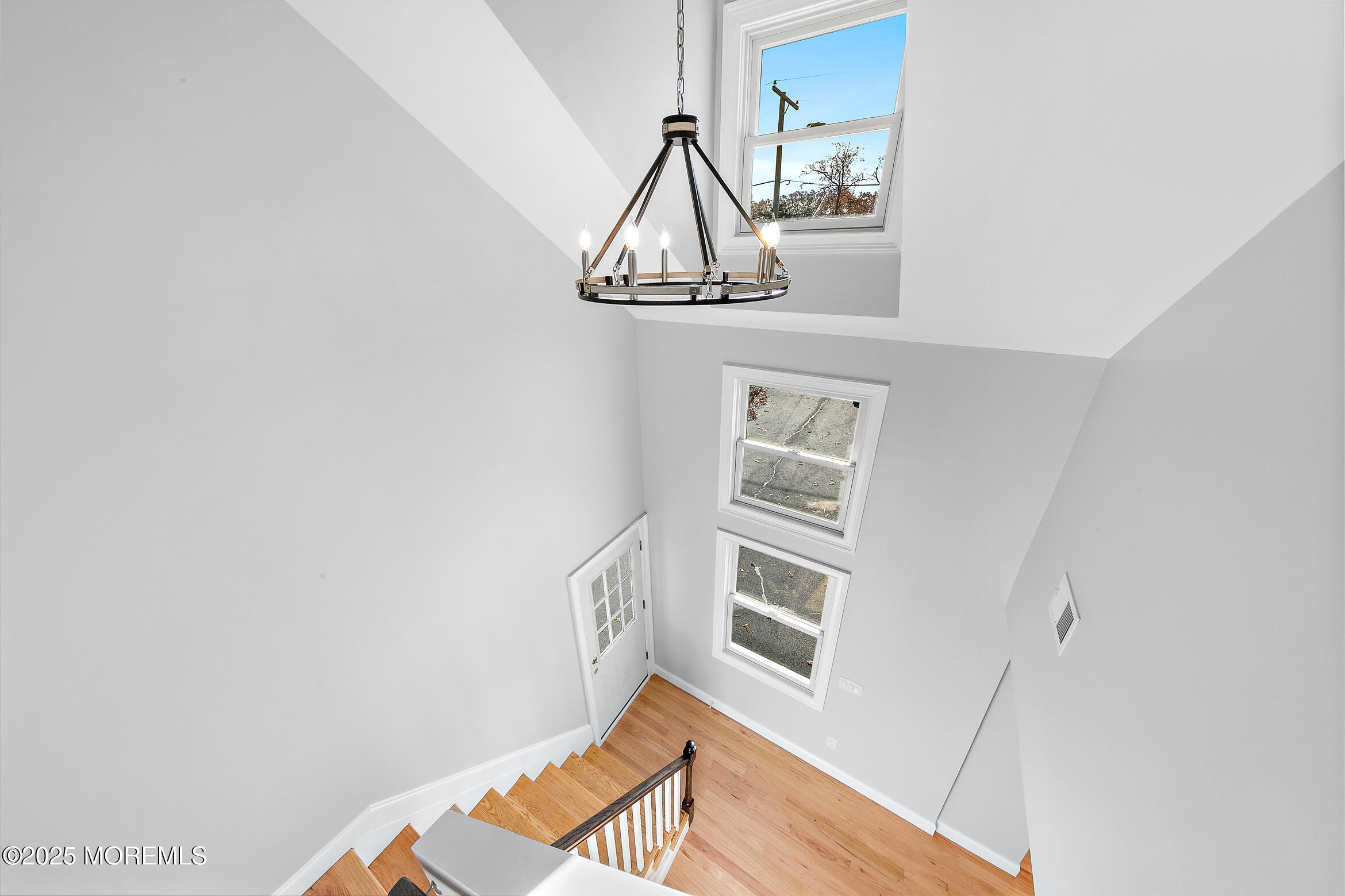509 Middle Lane