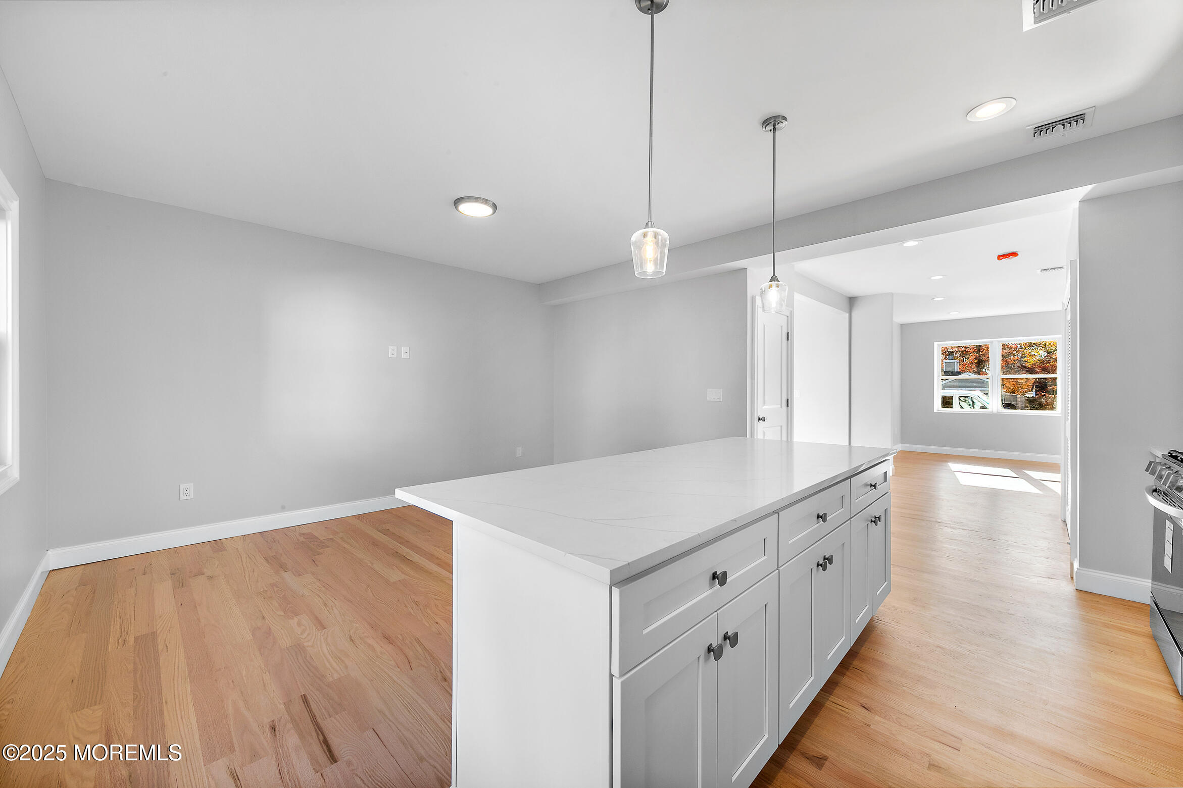 509 Middle Lane
