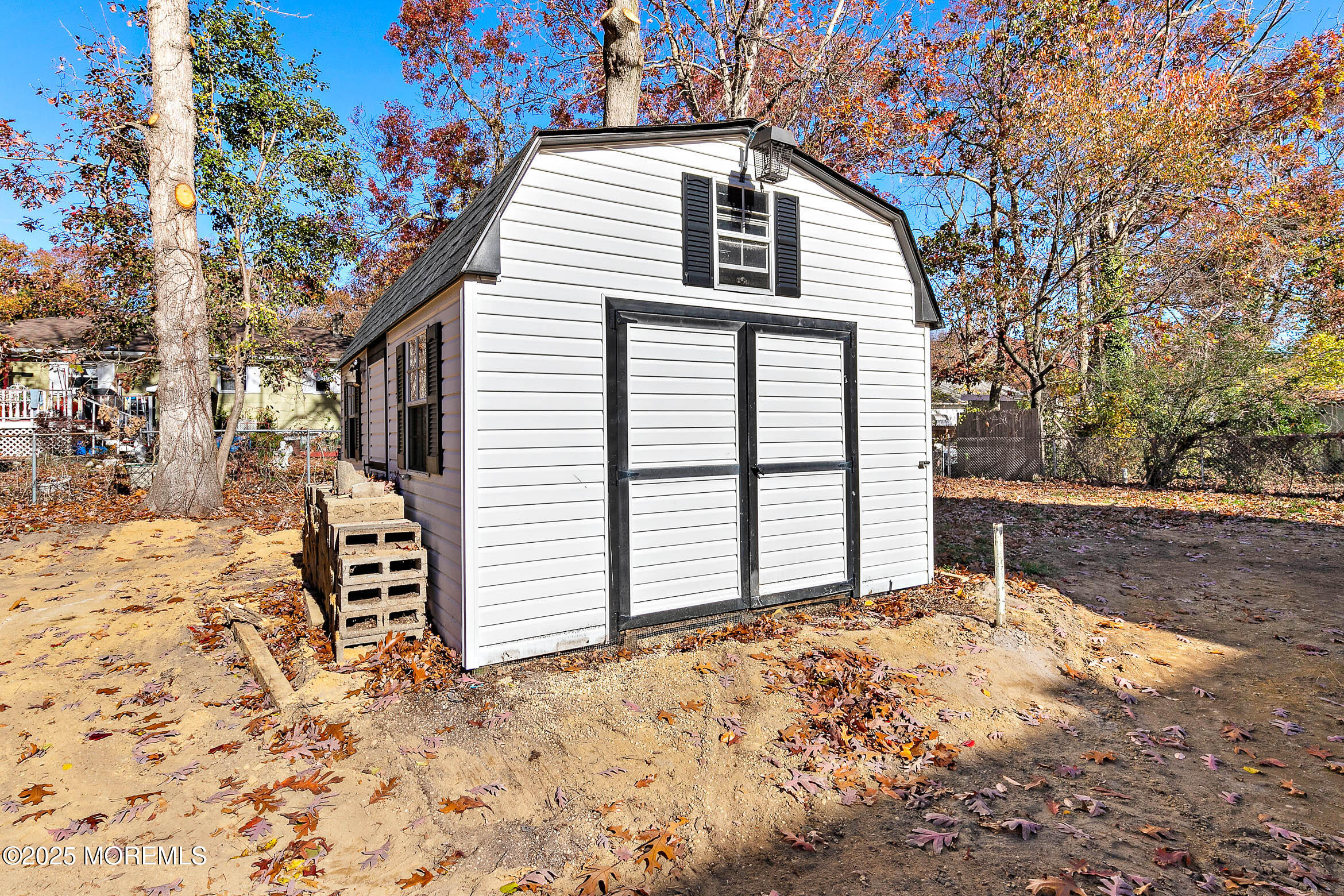 509 Middle Lane