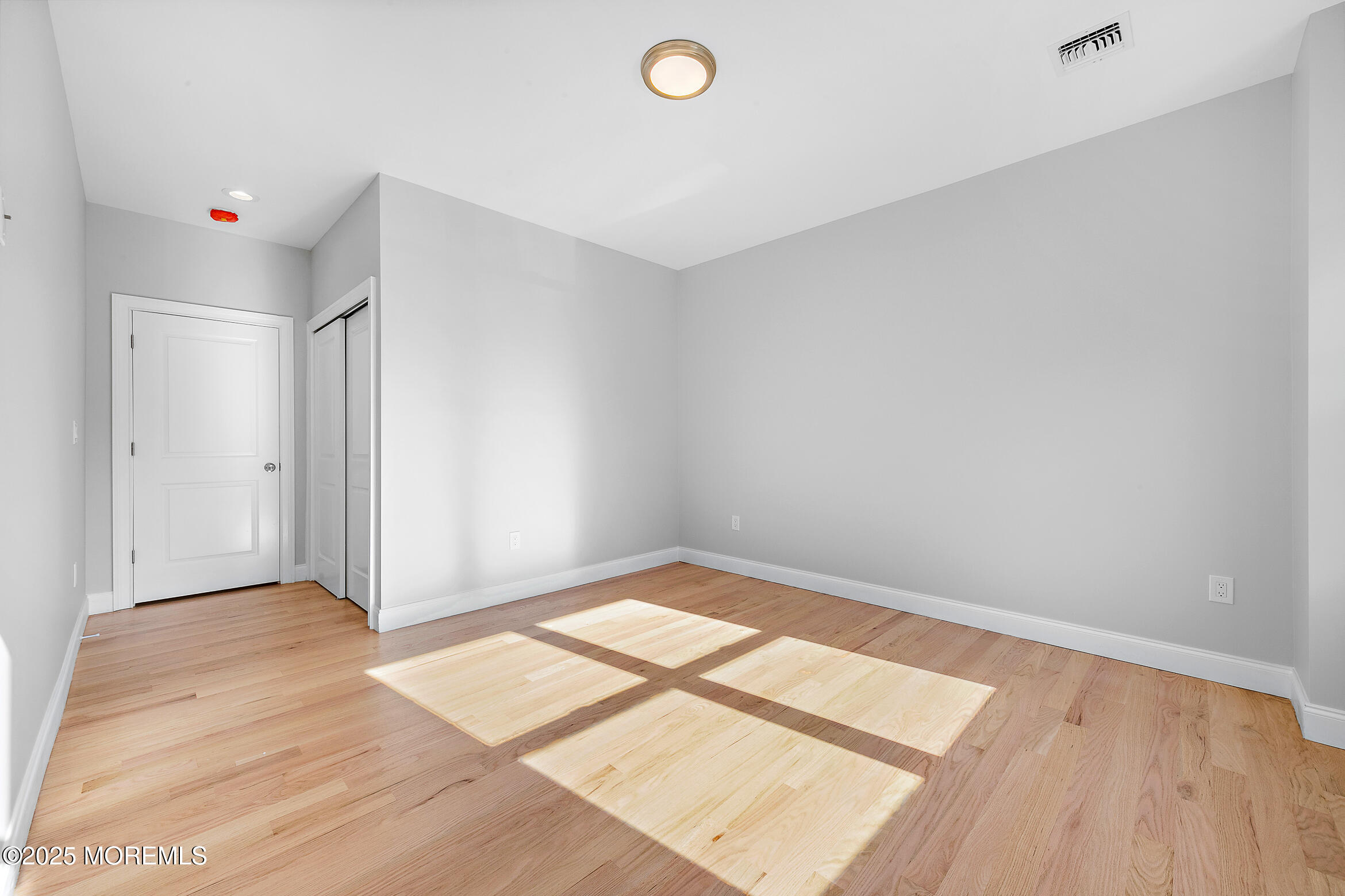 509 Middle Lane