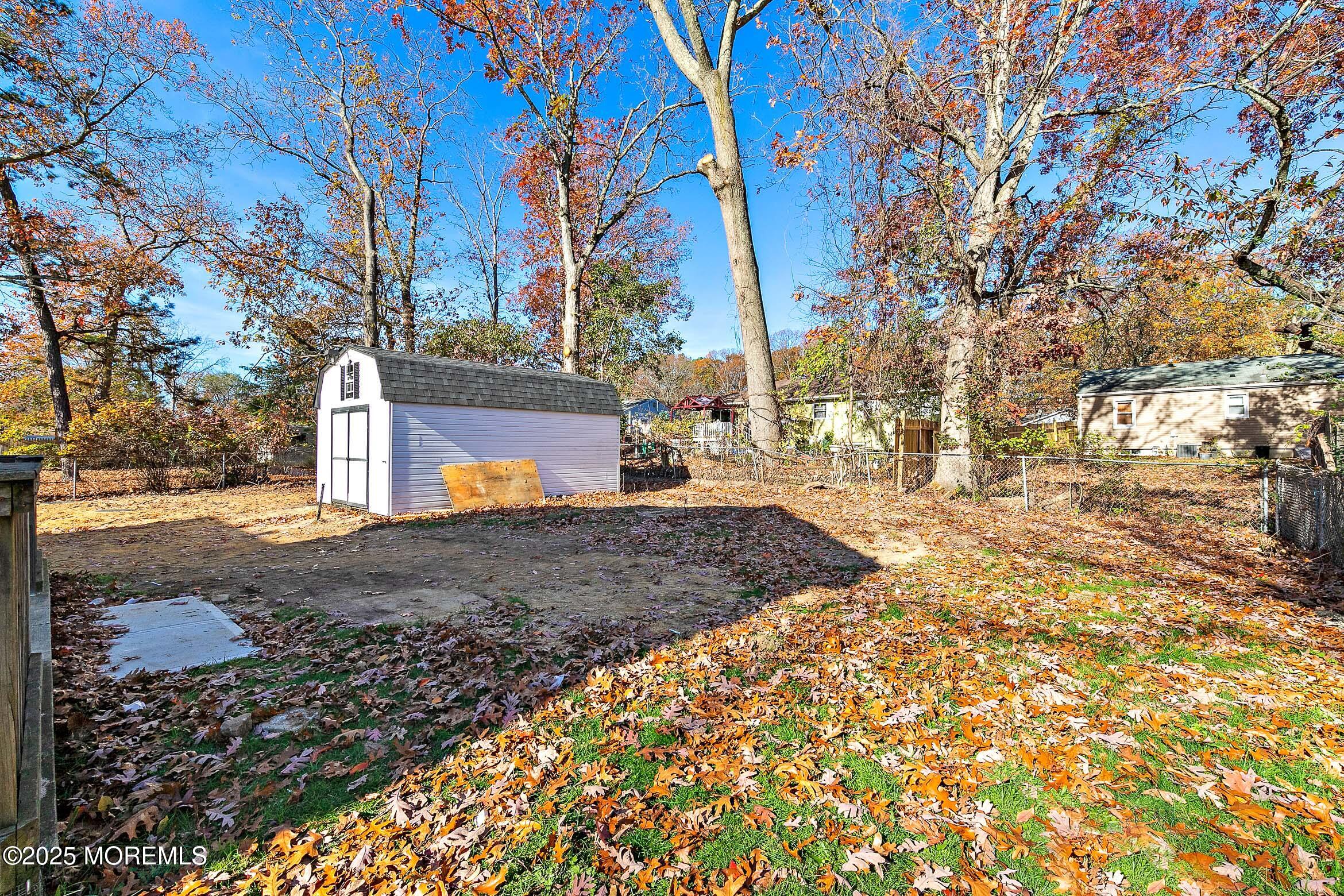509 Middle Lane