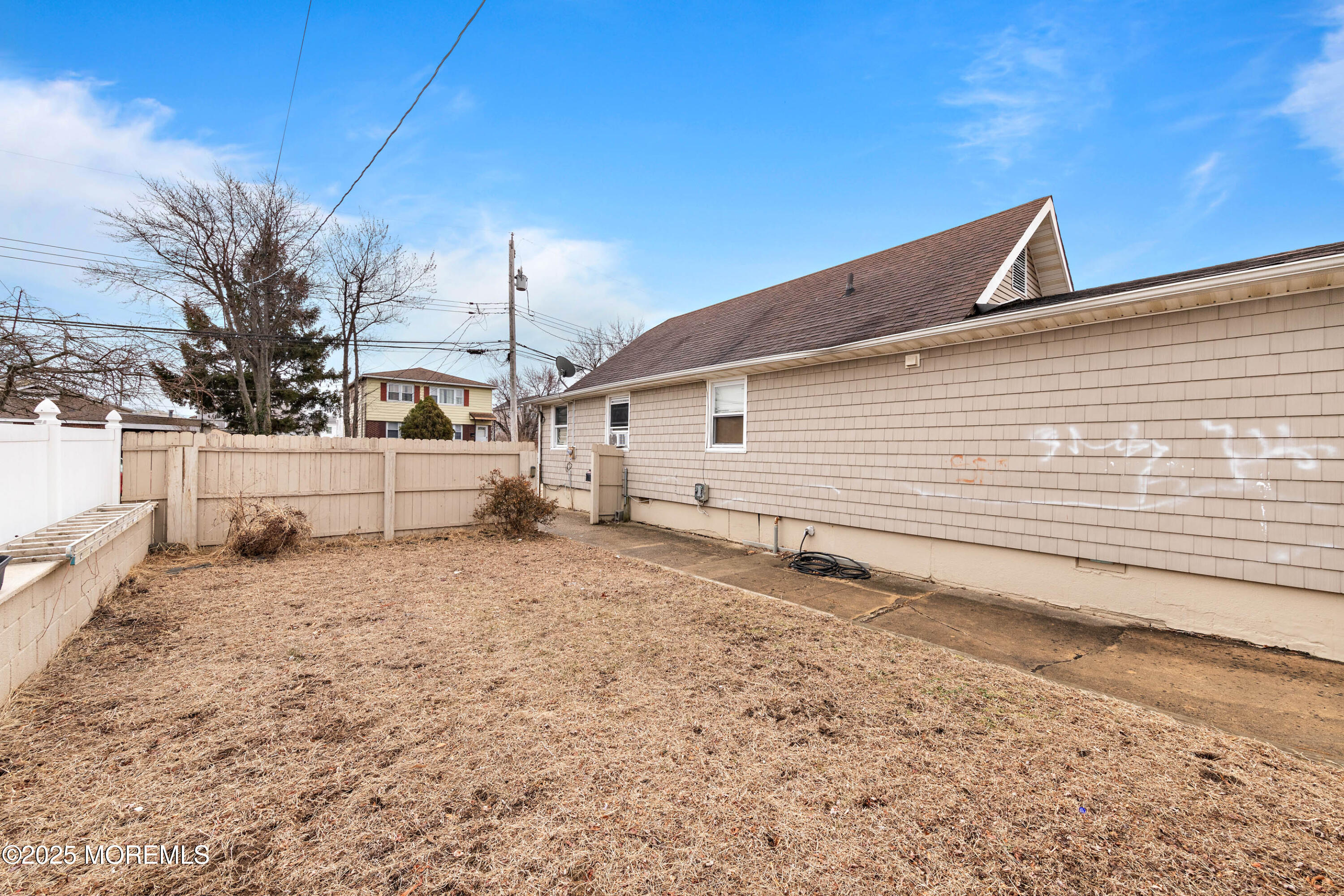 25 Oceanview Avenue, rear