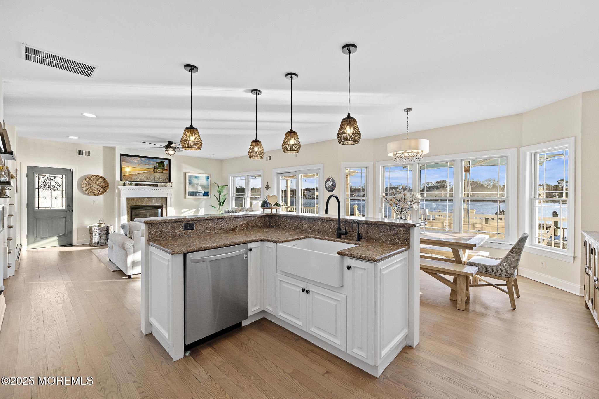 55 Bay Way