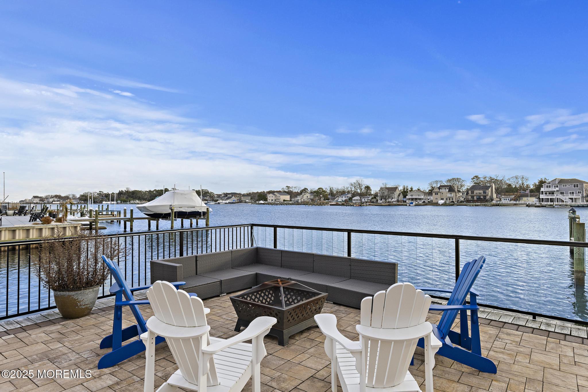 55 Bay Way