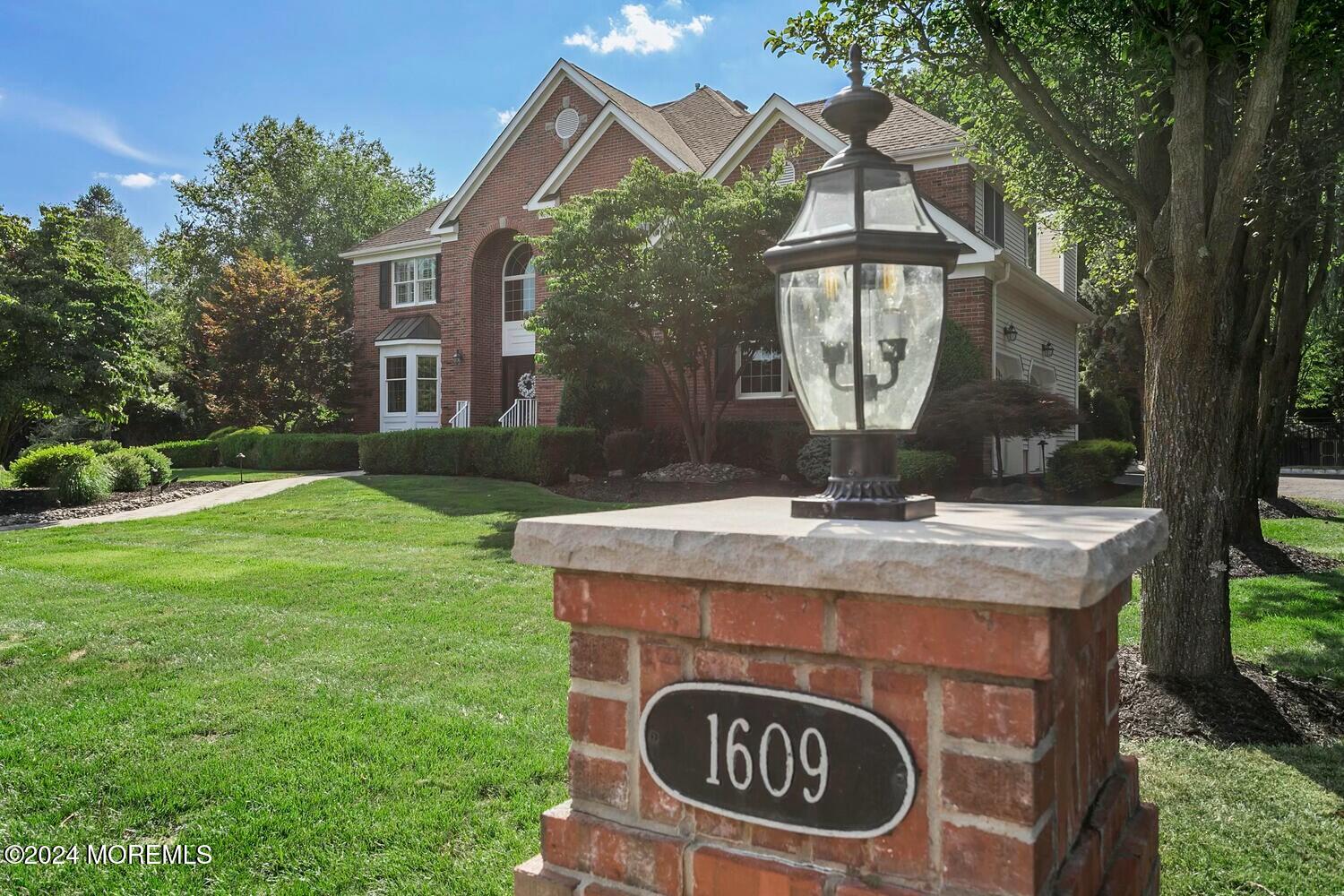 1609 Sheridan Drive