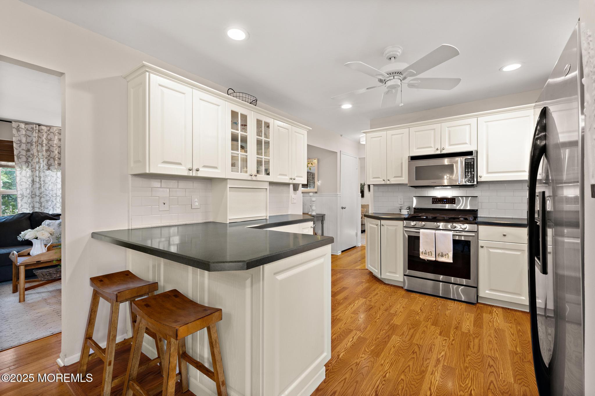 77 Pineland Road