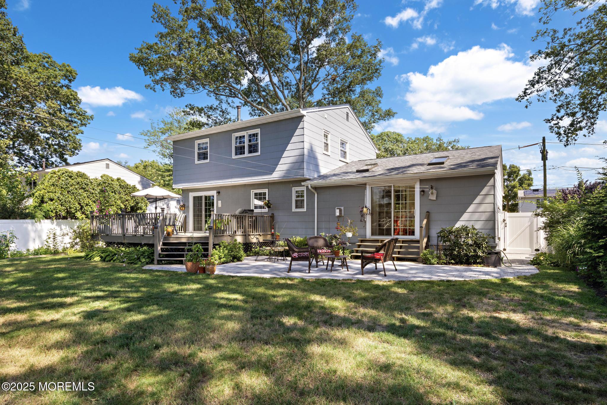 77 Pineland Road