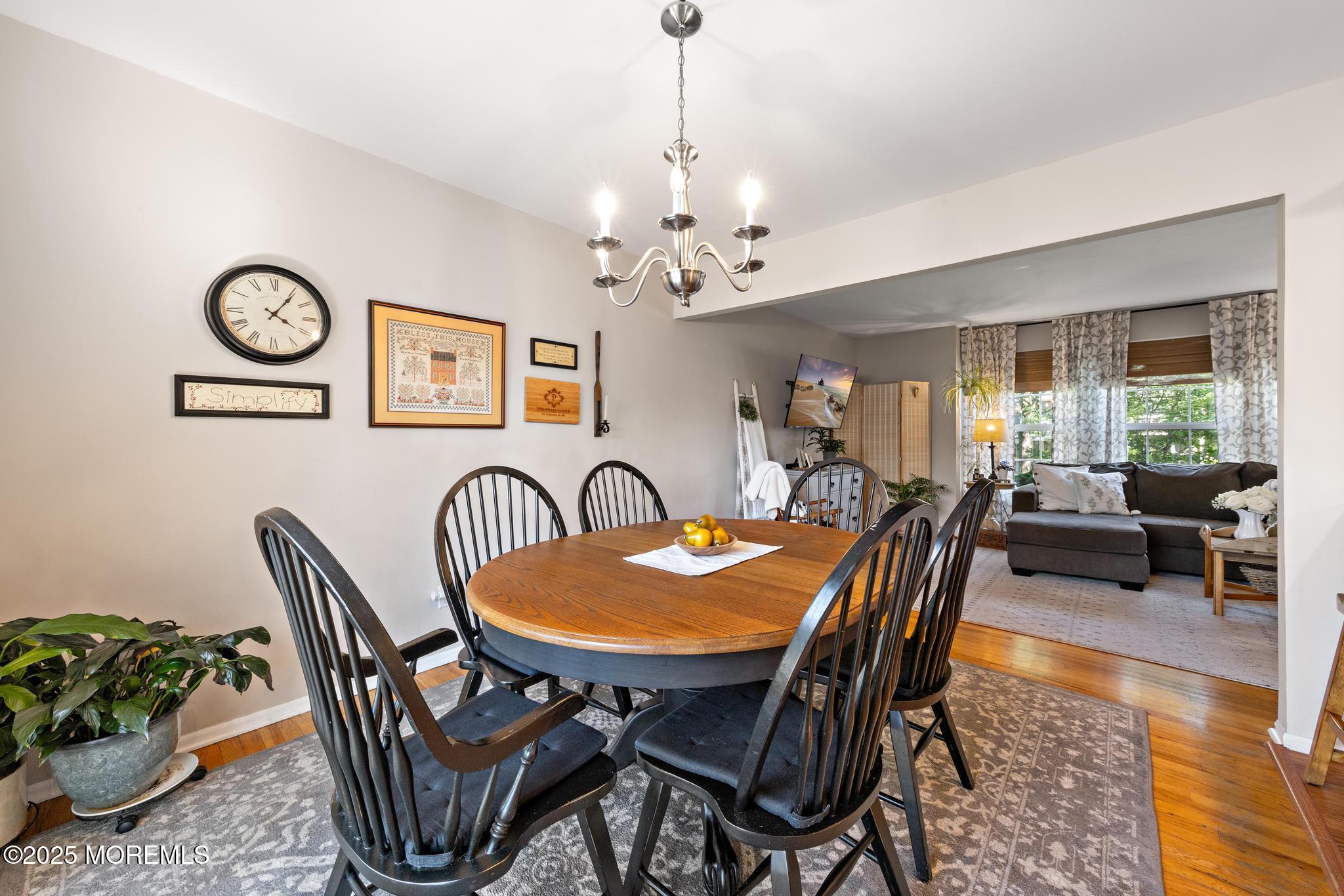 77 Pineland Road
