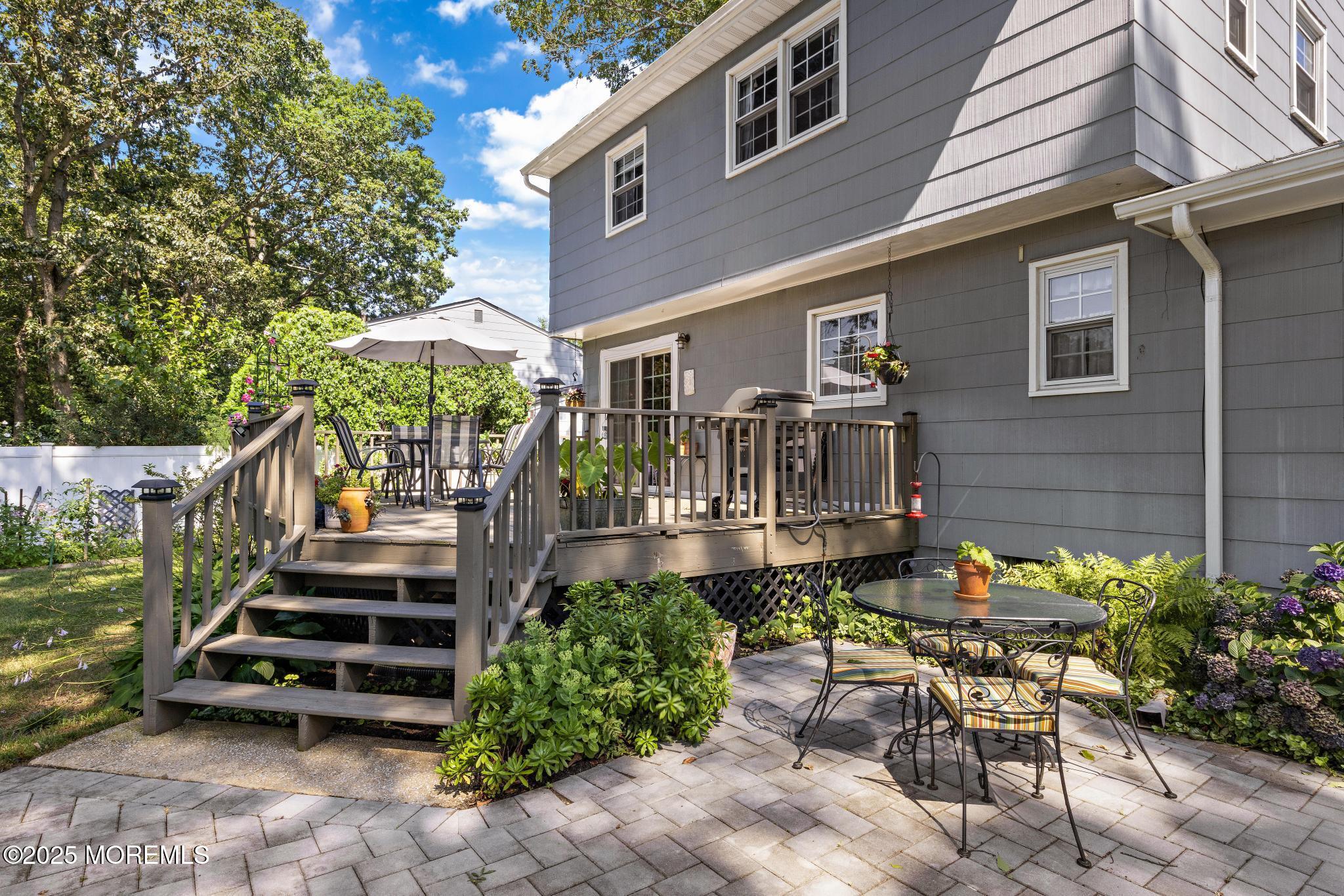 77 Pineland Road
