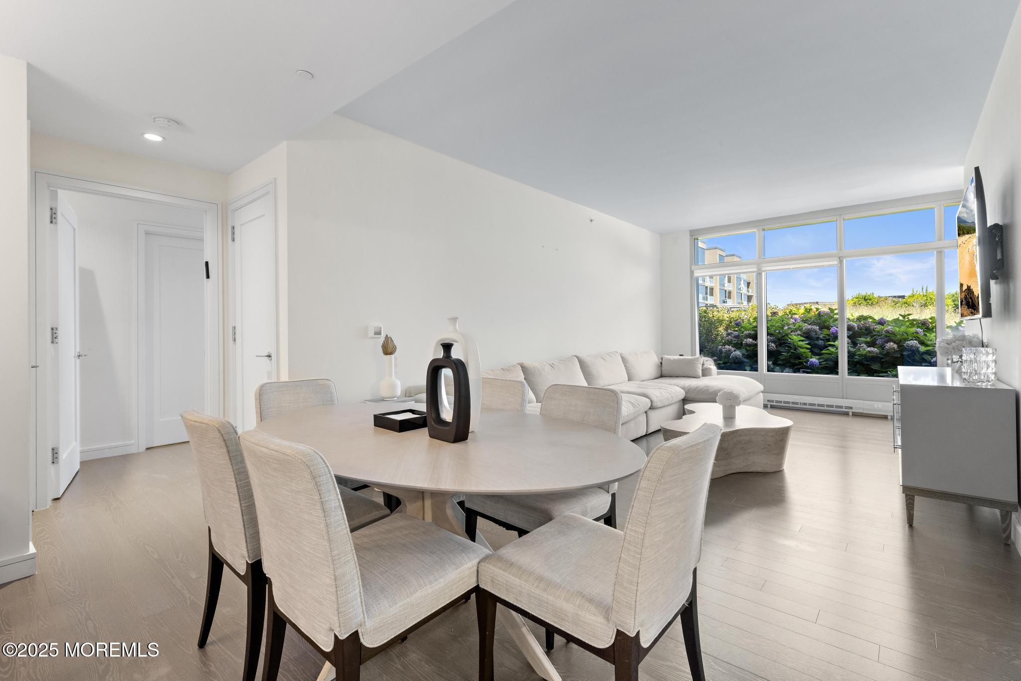 30 Melrose Terrace, 216