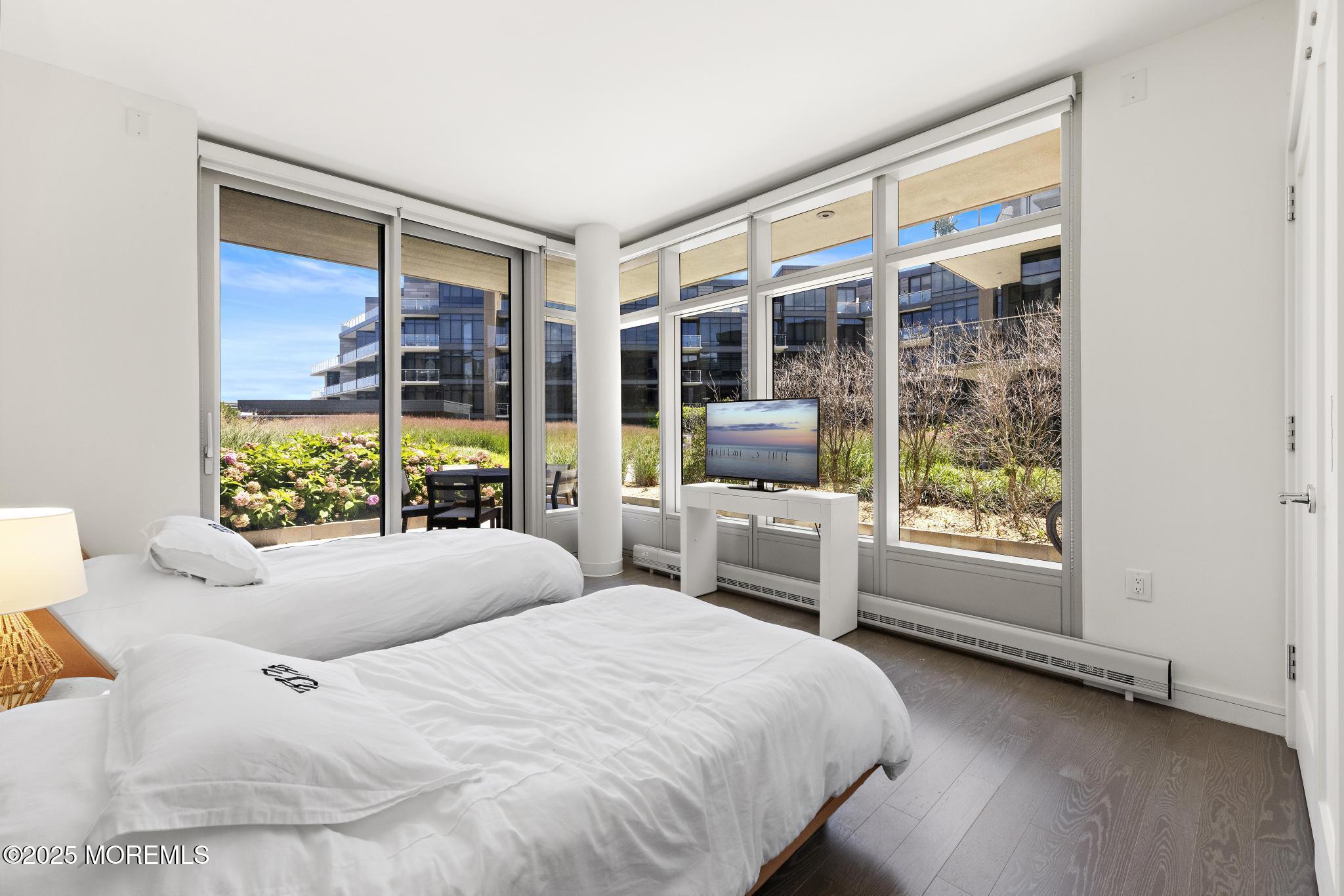 30 Melrose Terrace, 216