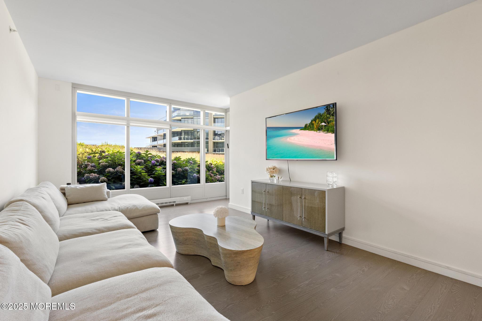30 Melrose Terrace, 216