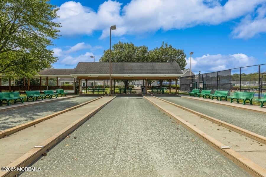 2520 Spring Hill Drive