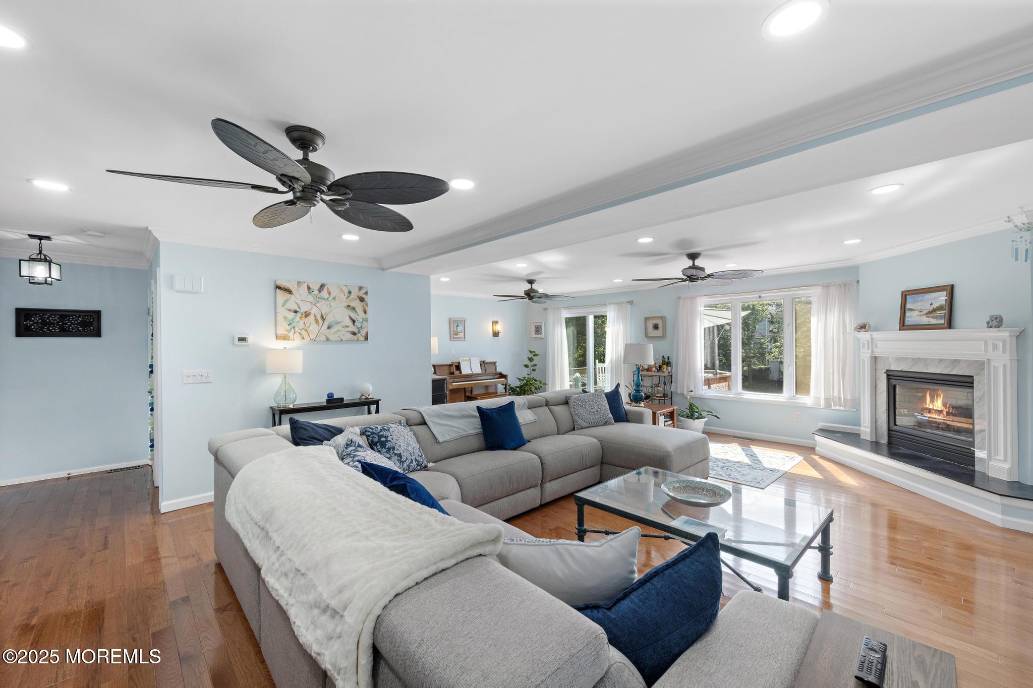 73 Orchid Court, 703