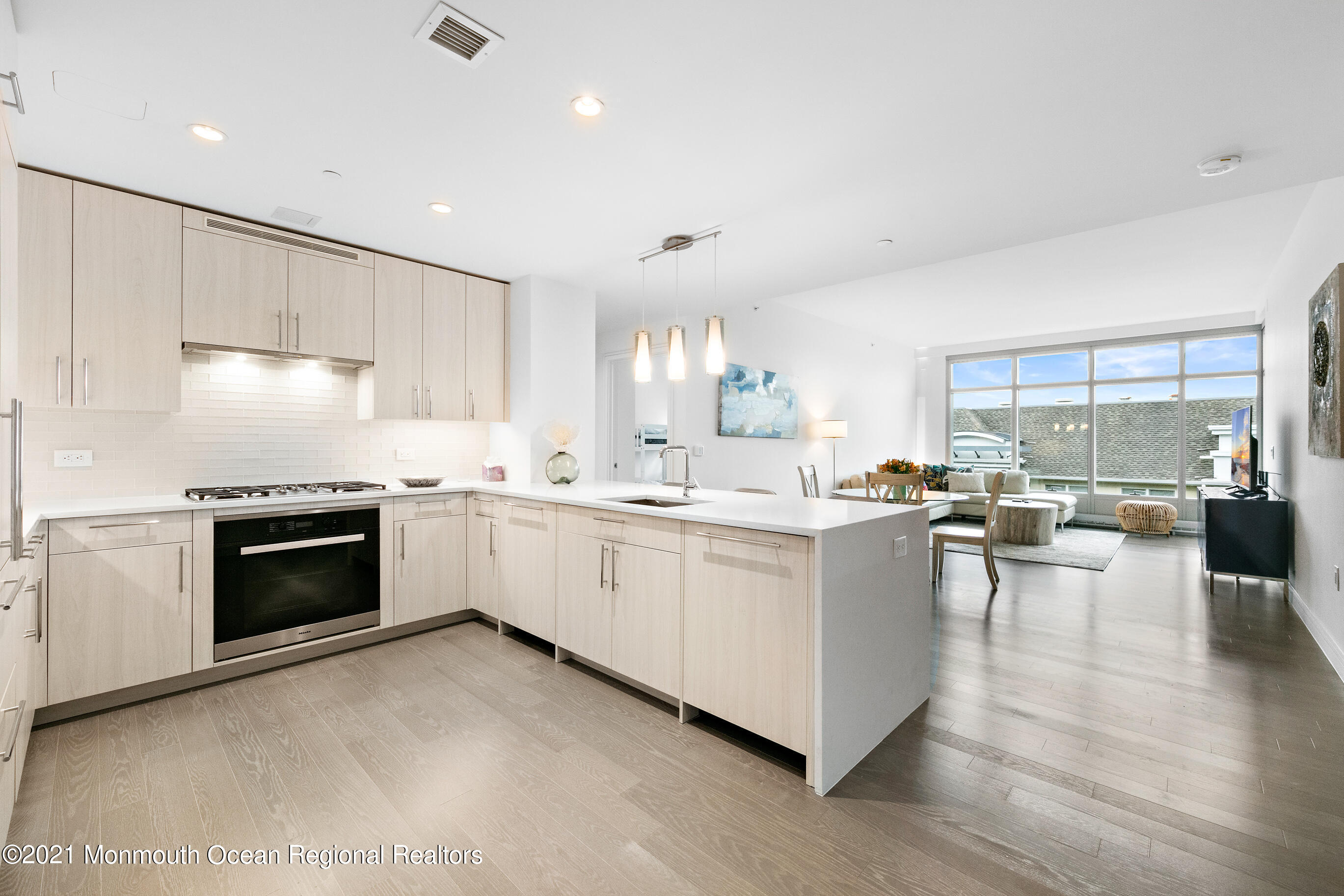 30 Melrose Terrace, 408