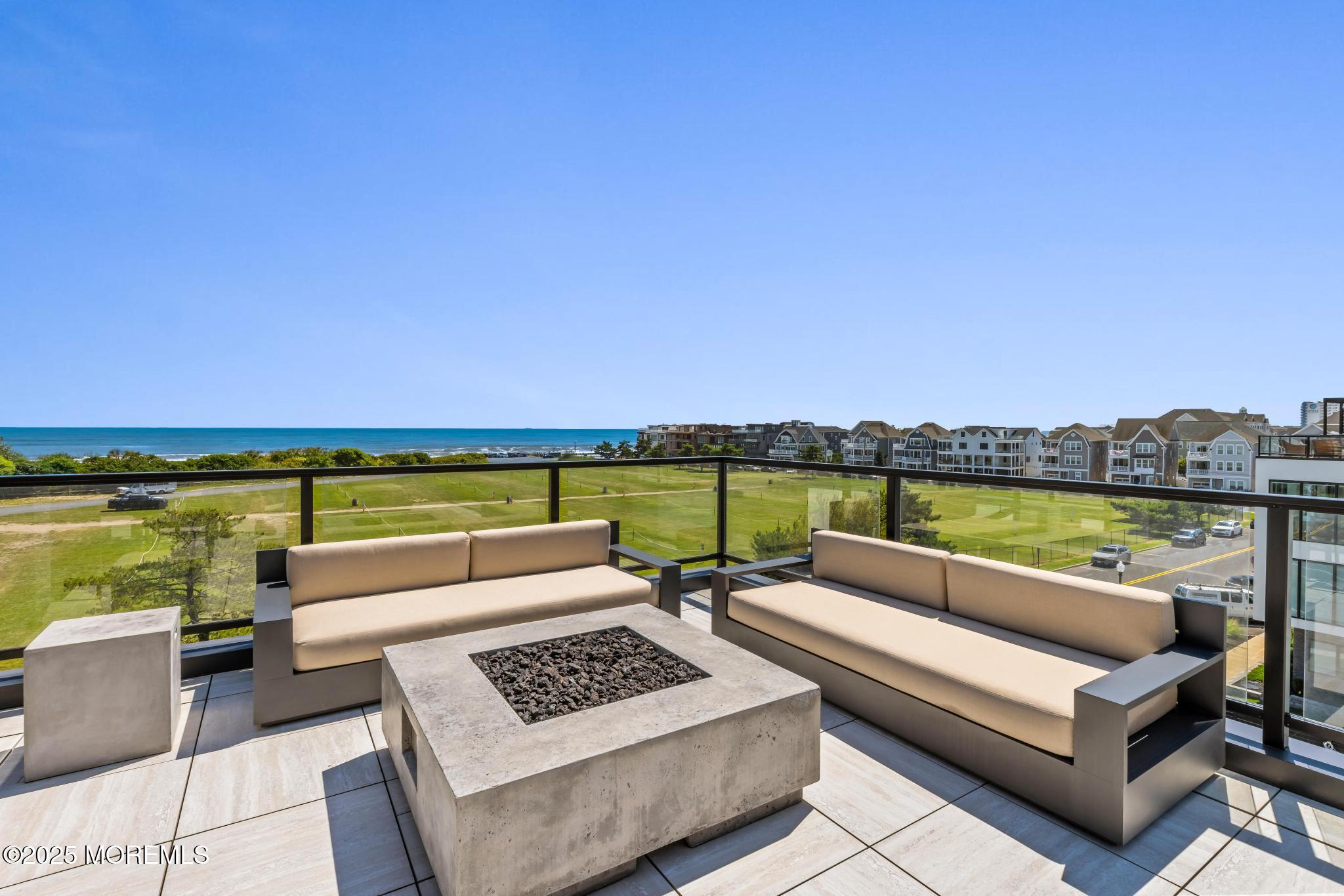 200 Ocean Avenue N, 19