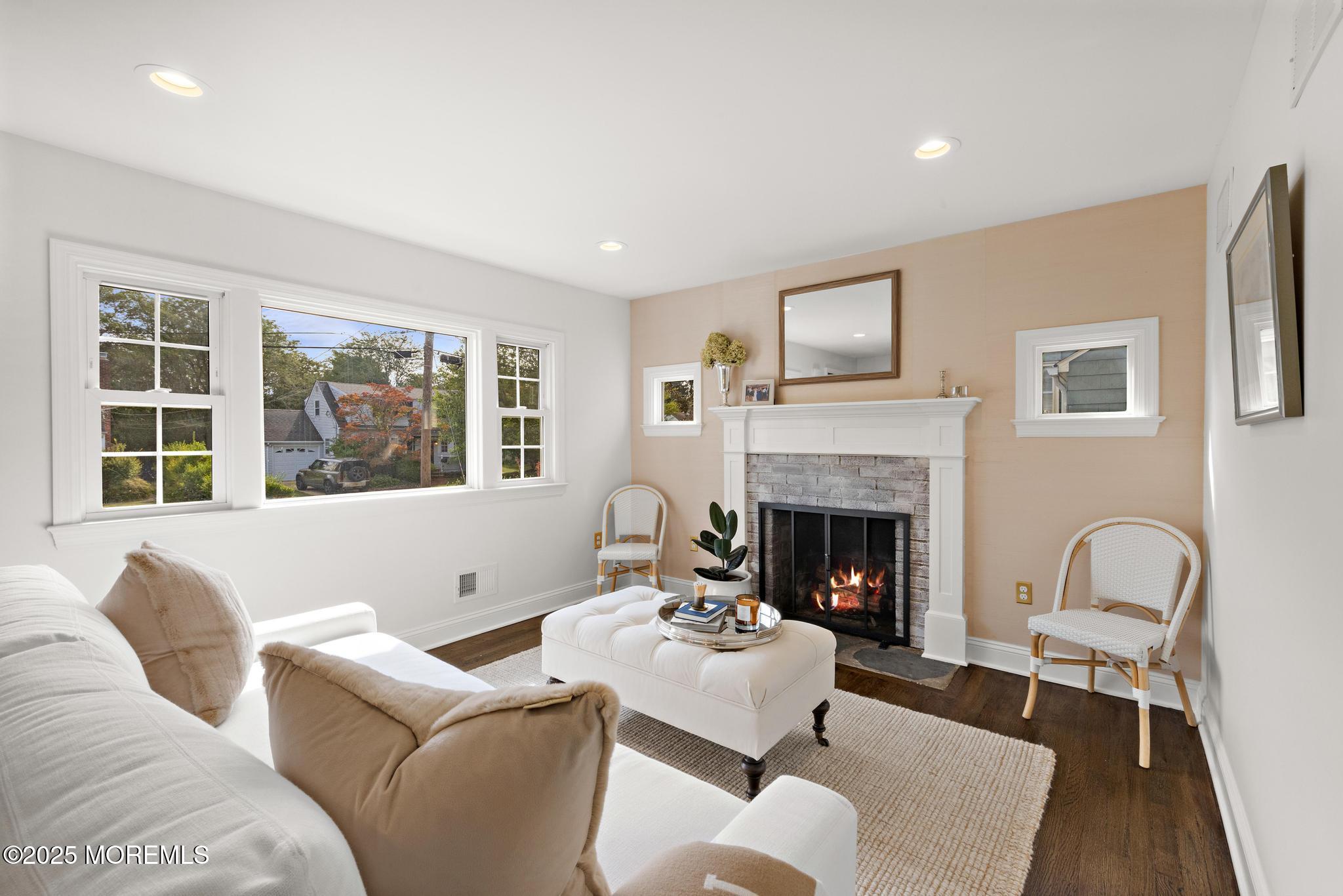 109 Robinson Place
