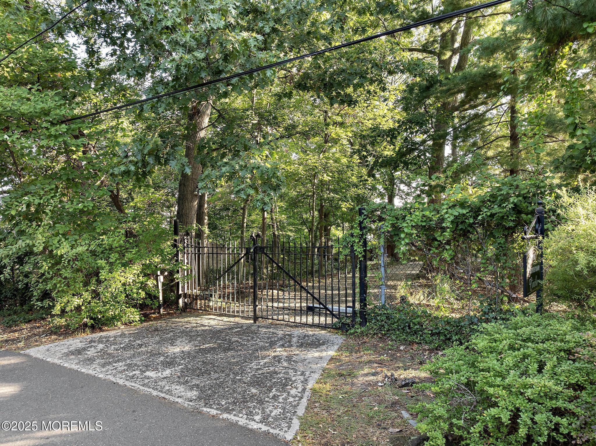 1 Cameron Circle