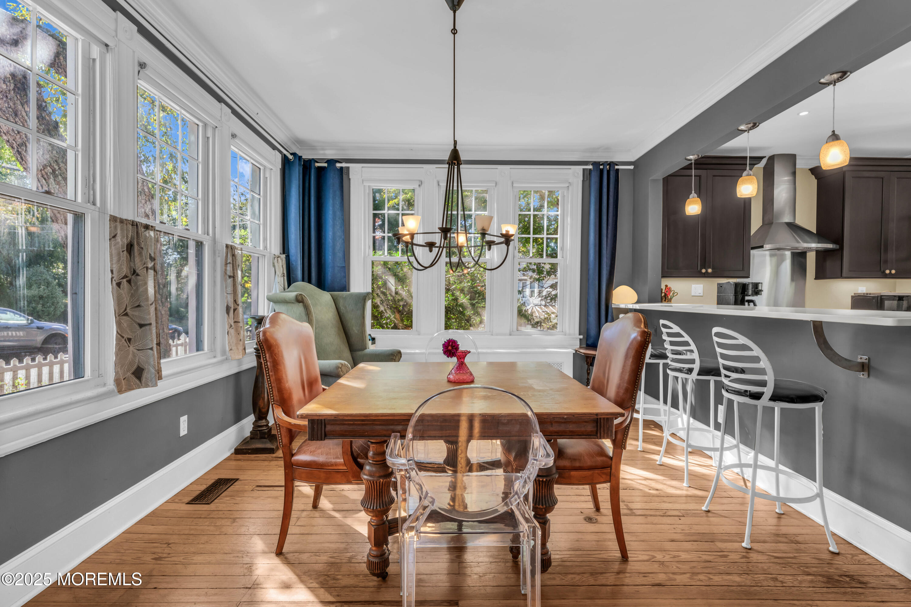23 6th Avenue