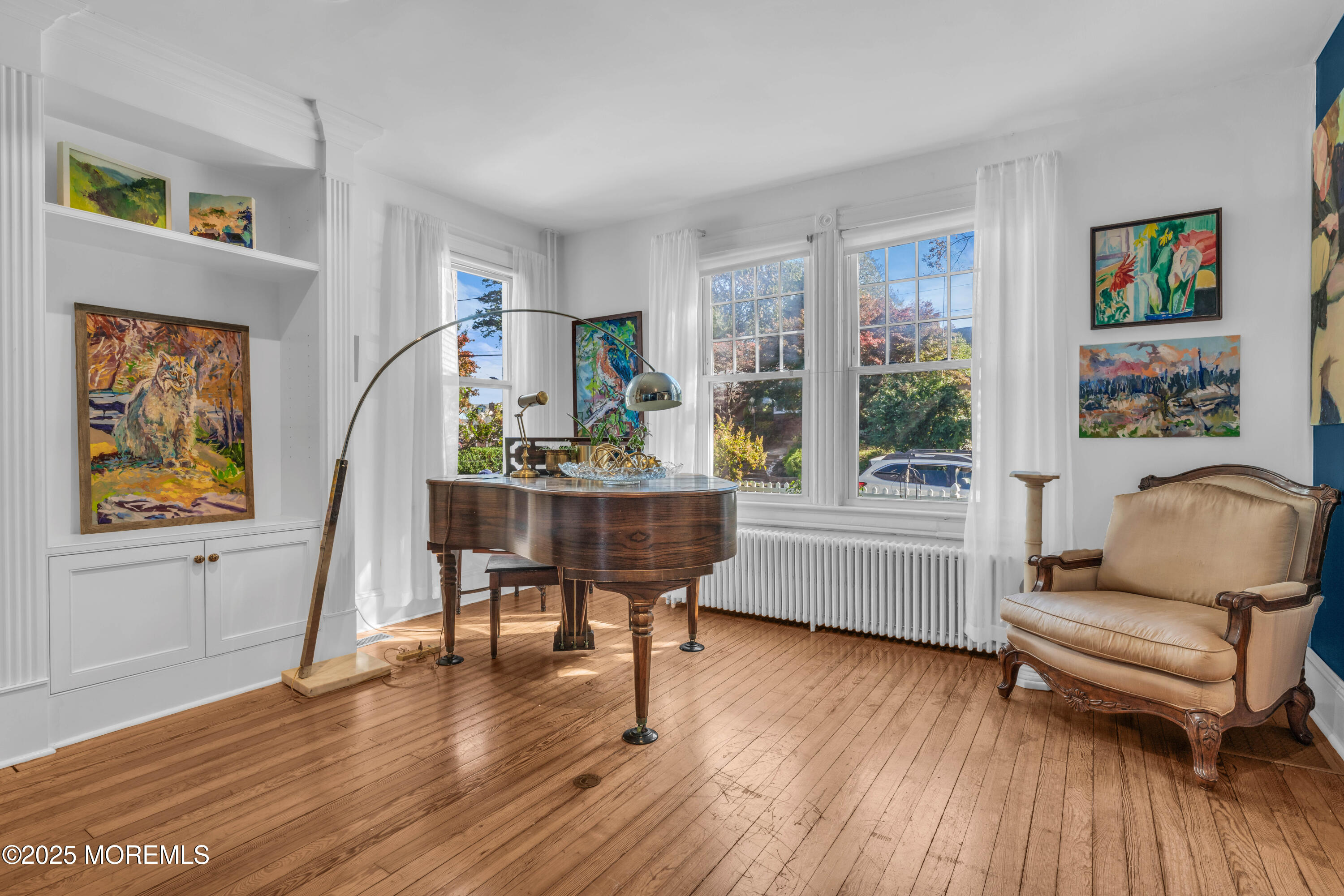 23 6th Avenue