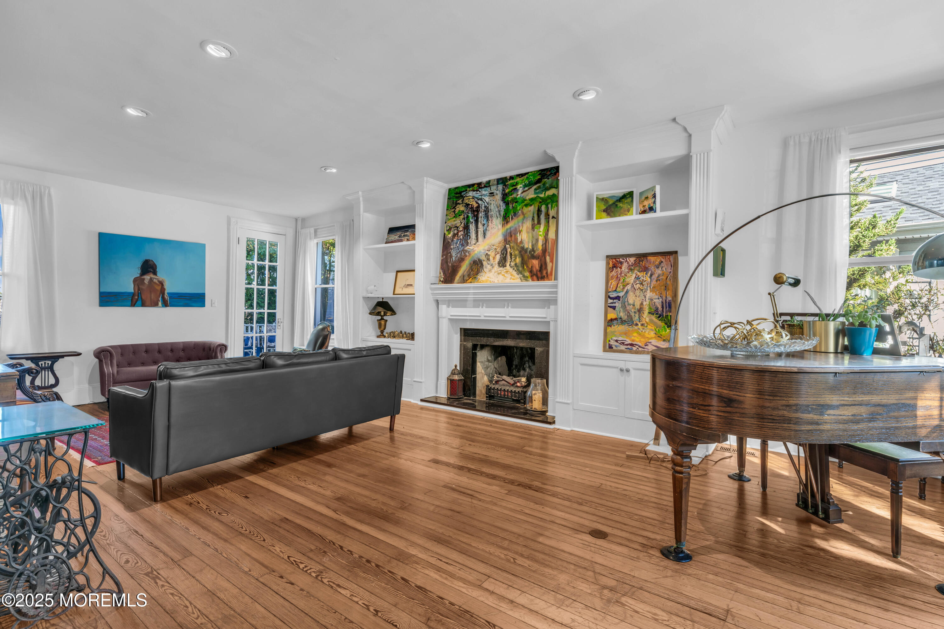 23 6th Avenue
