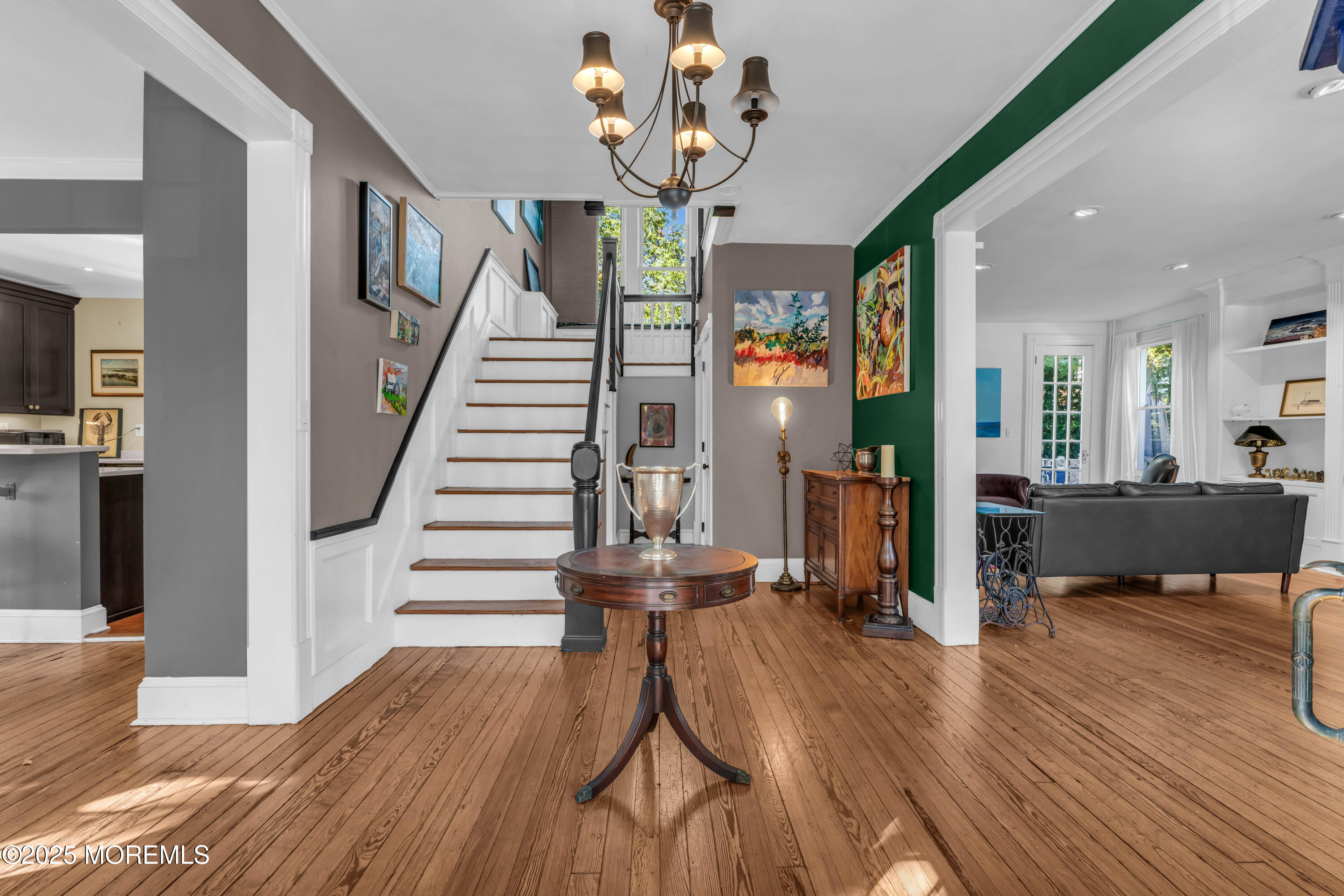 23 6th Avenue