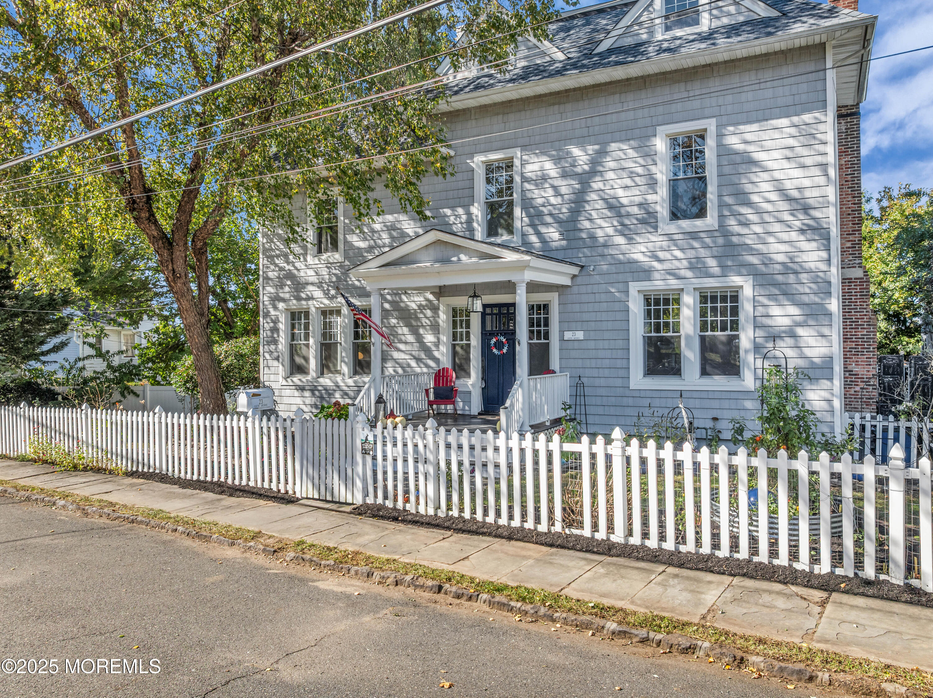 23 6th Avenue