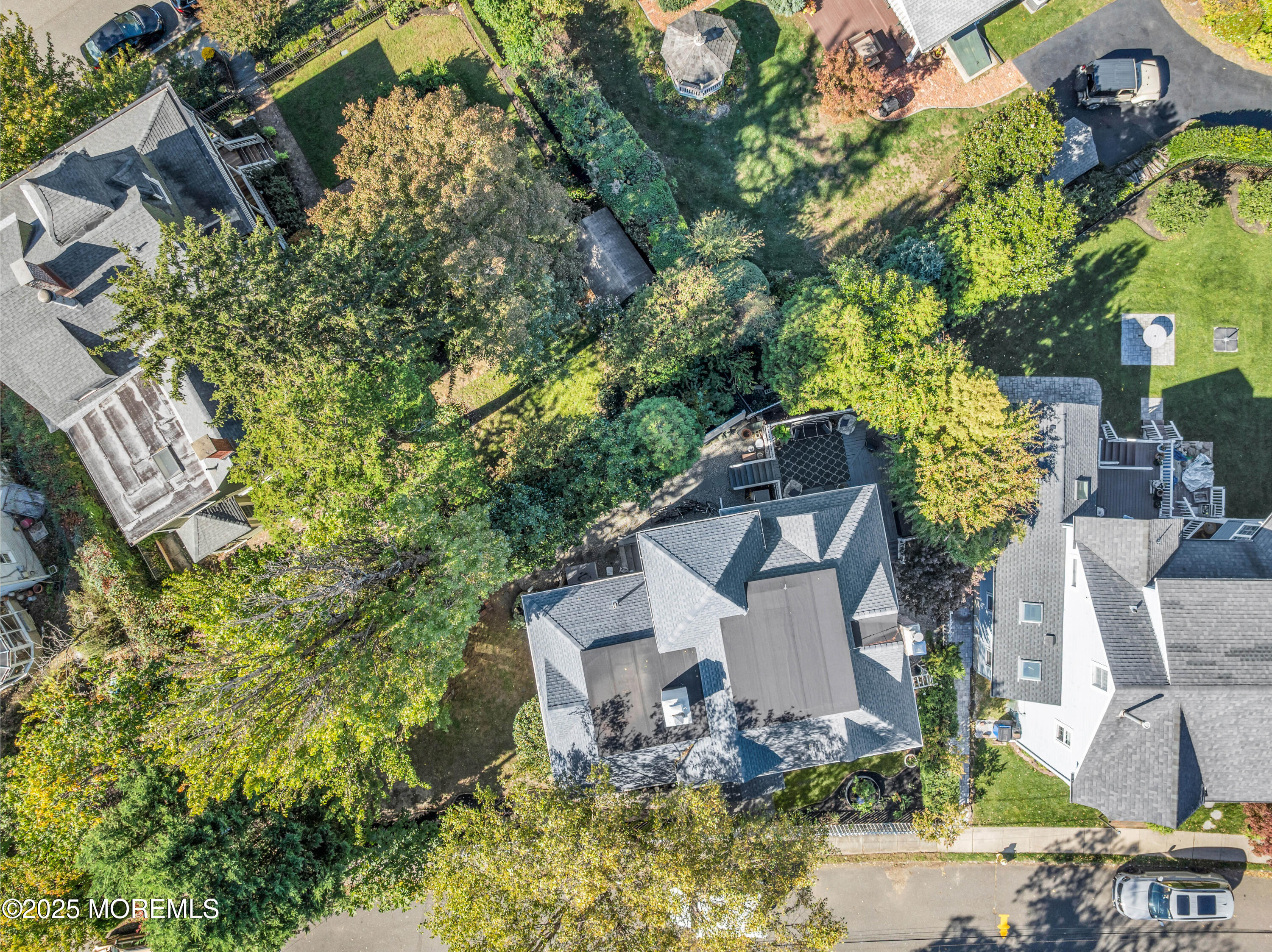 23 6th Avenue