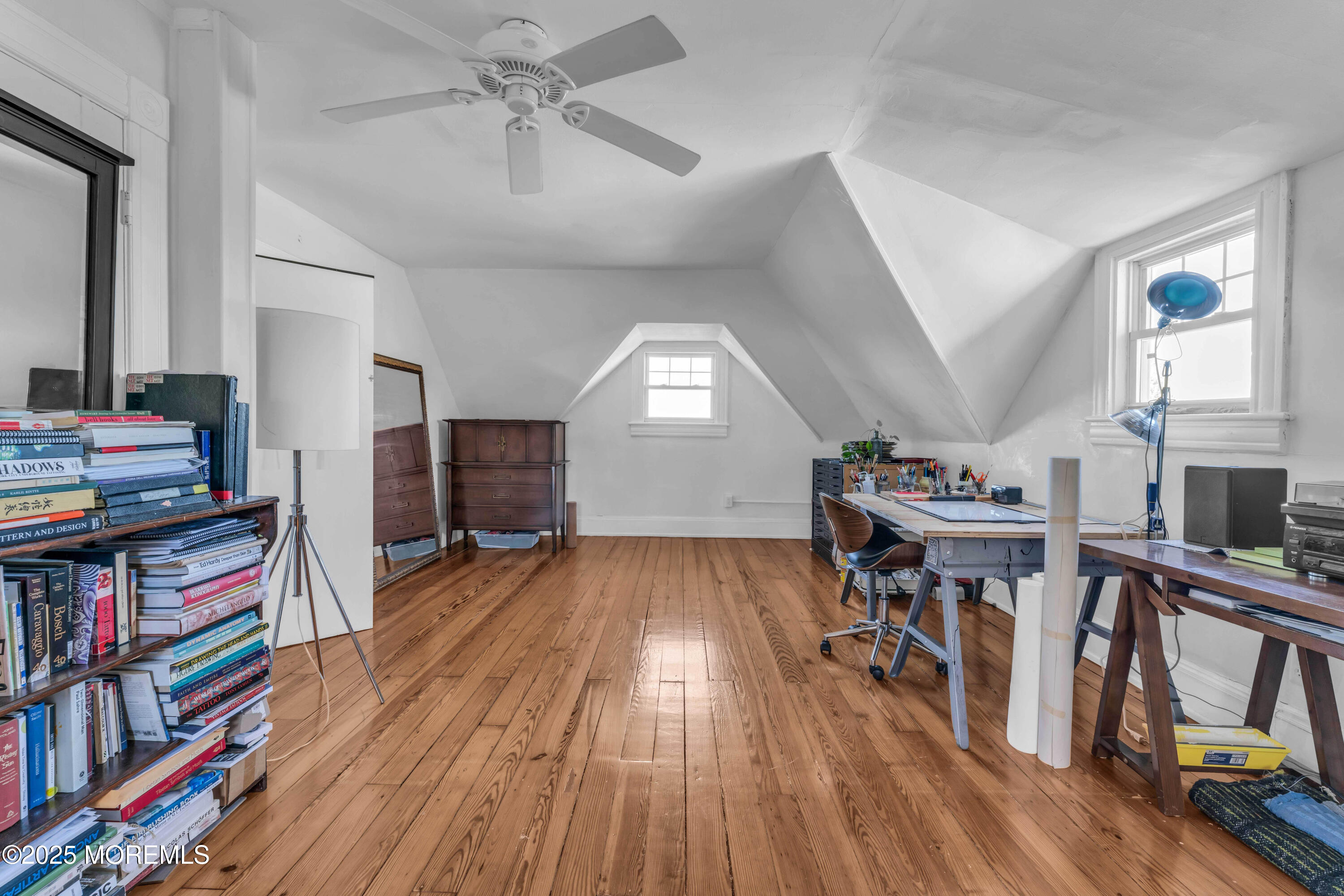 23 6th Avenue