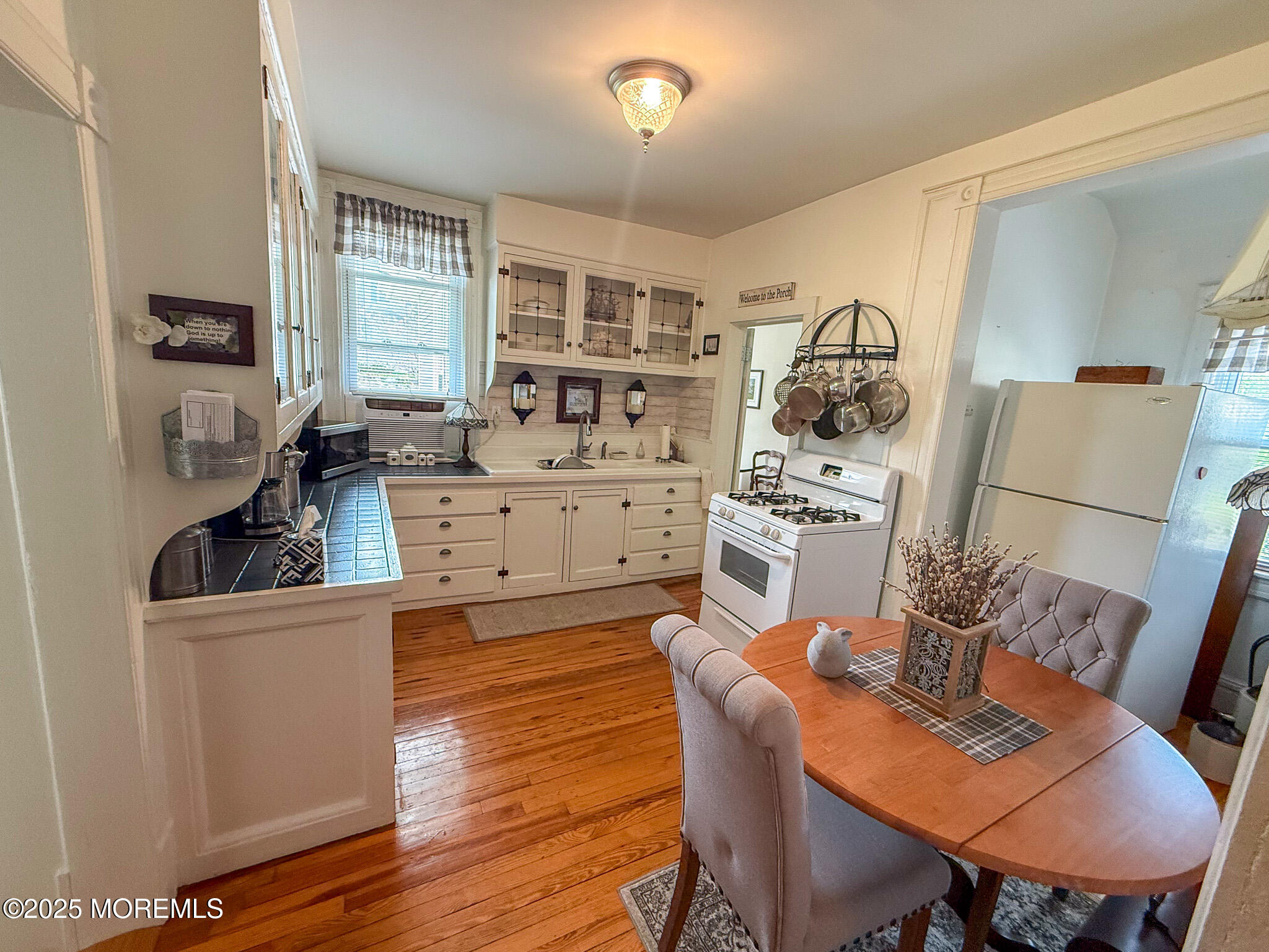 47 Burlington Avenue 3