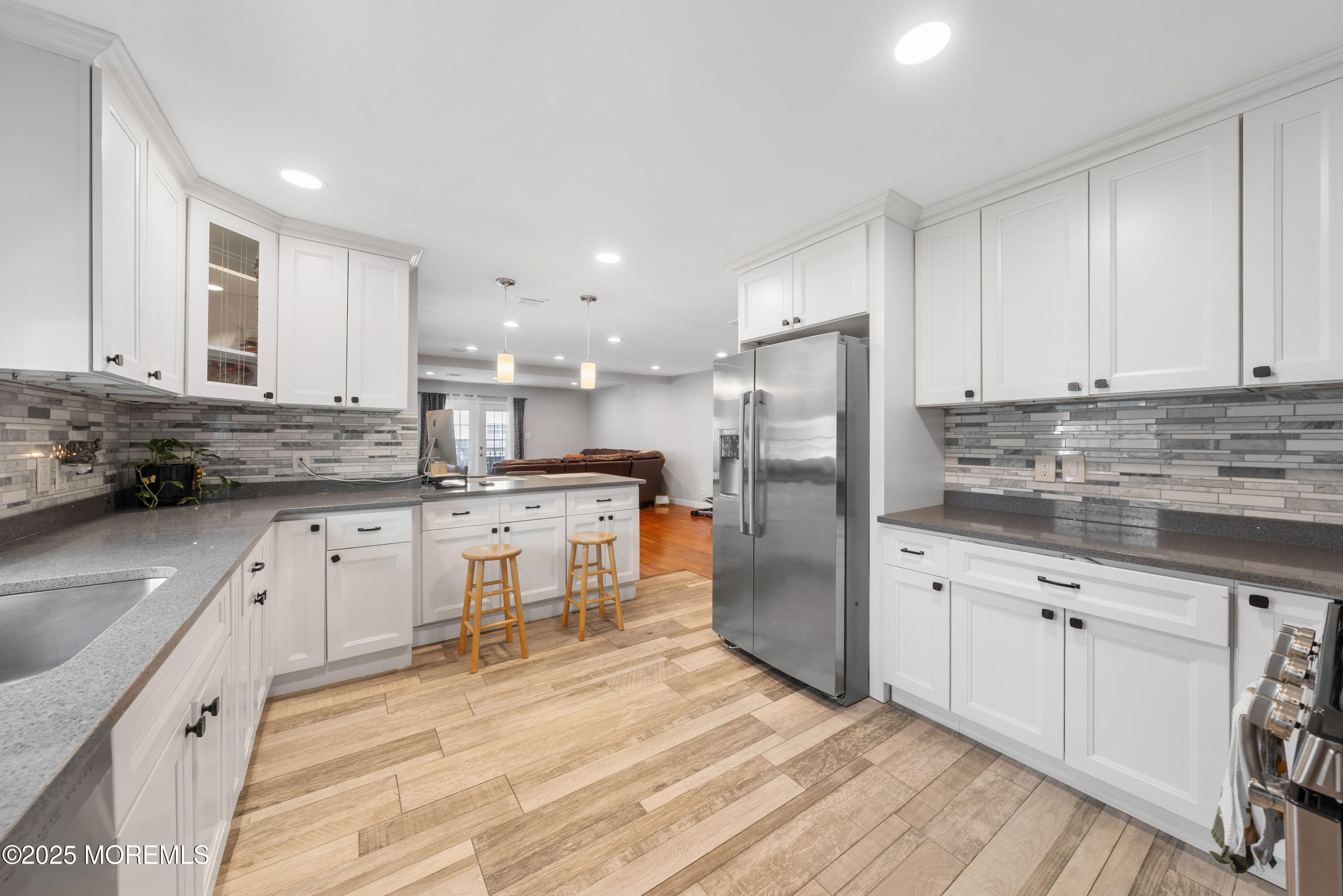 436 Applegate Avenue